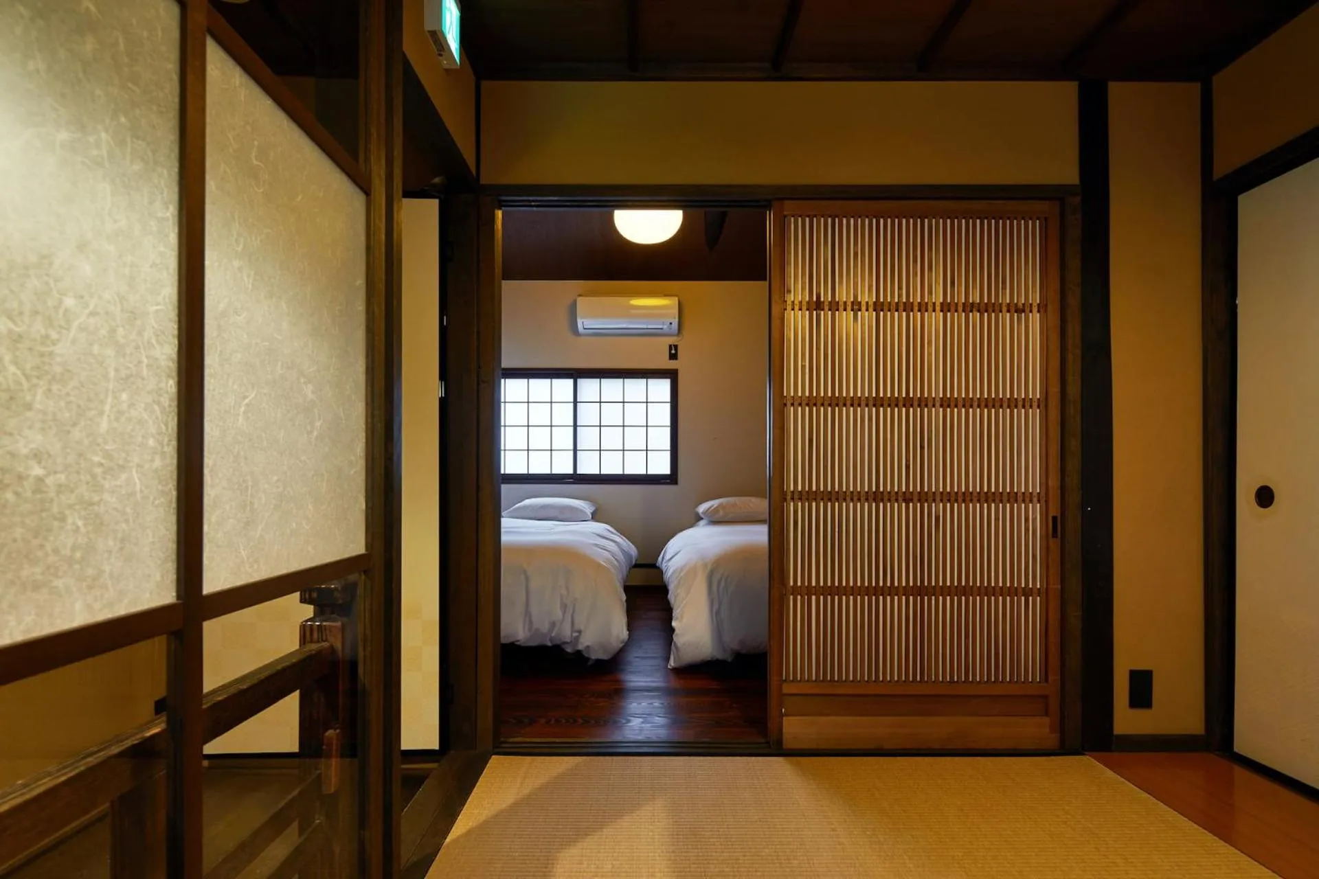 Bed in YADORU KYOTO HANARE Kanade No Yado