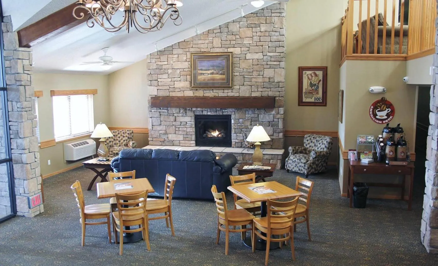 Lobby or reception in AmericInn by Wyndham Cedar Rapids Airport