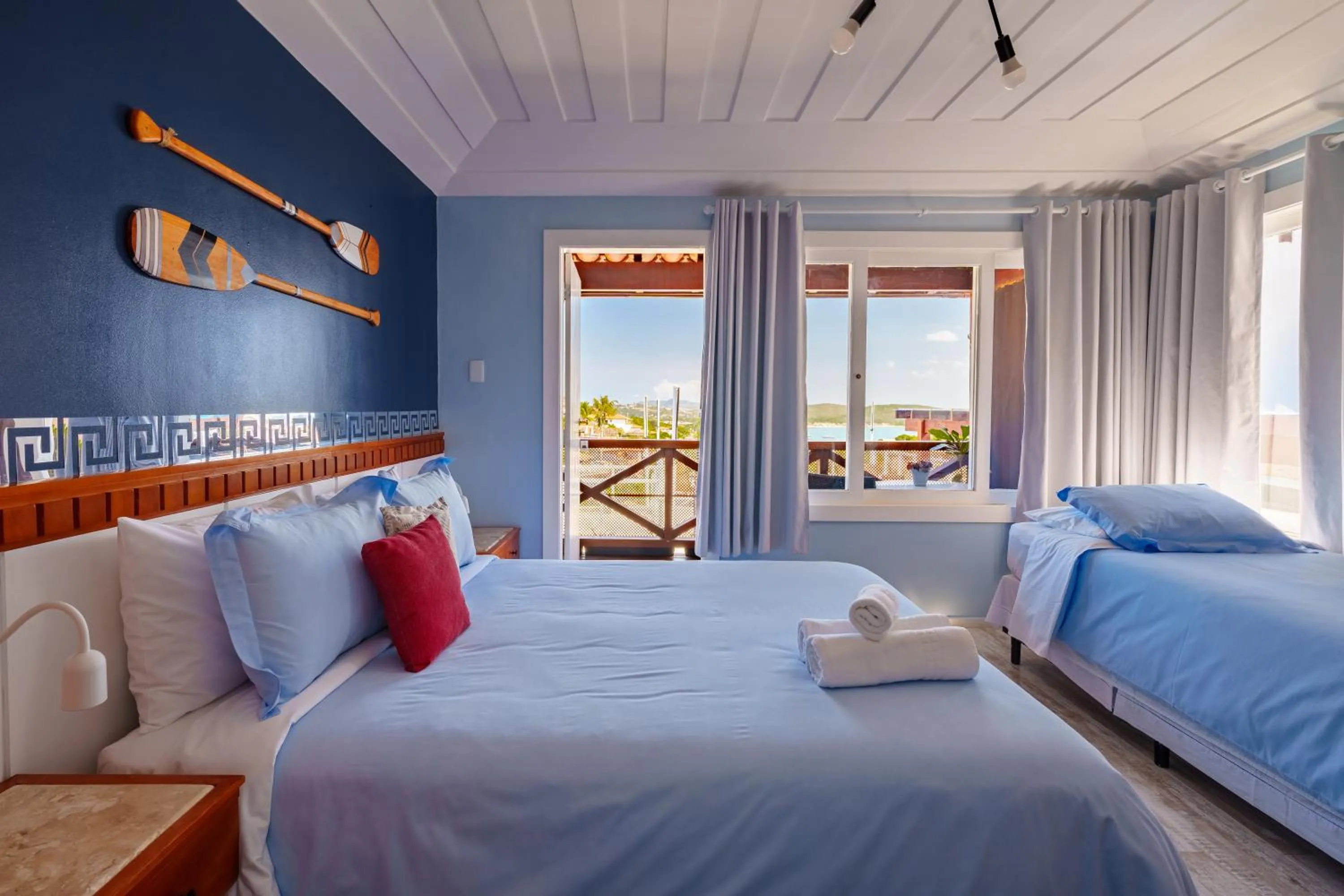 Bed in Pousada Santorini