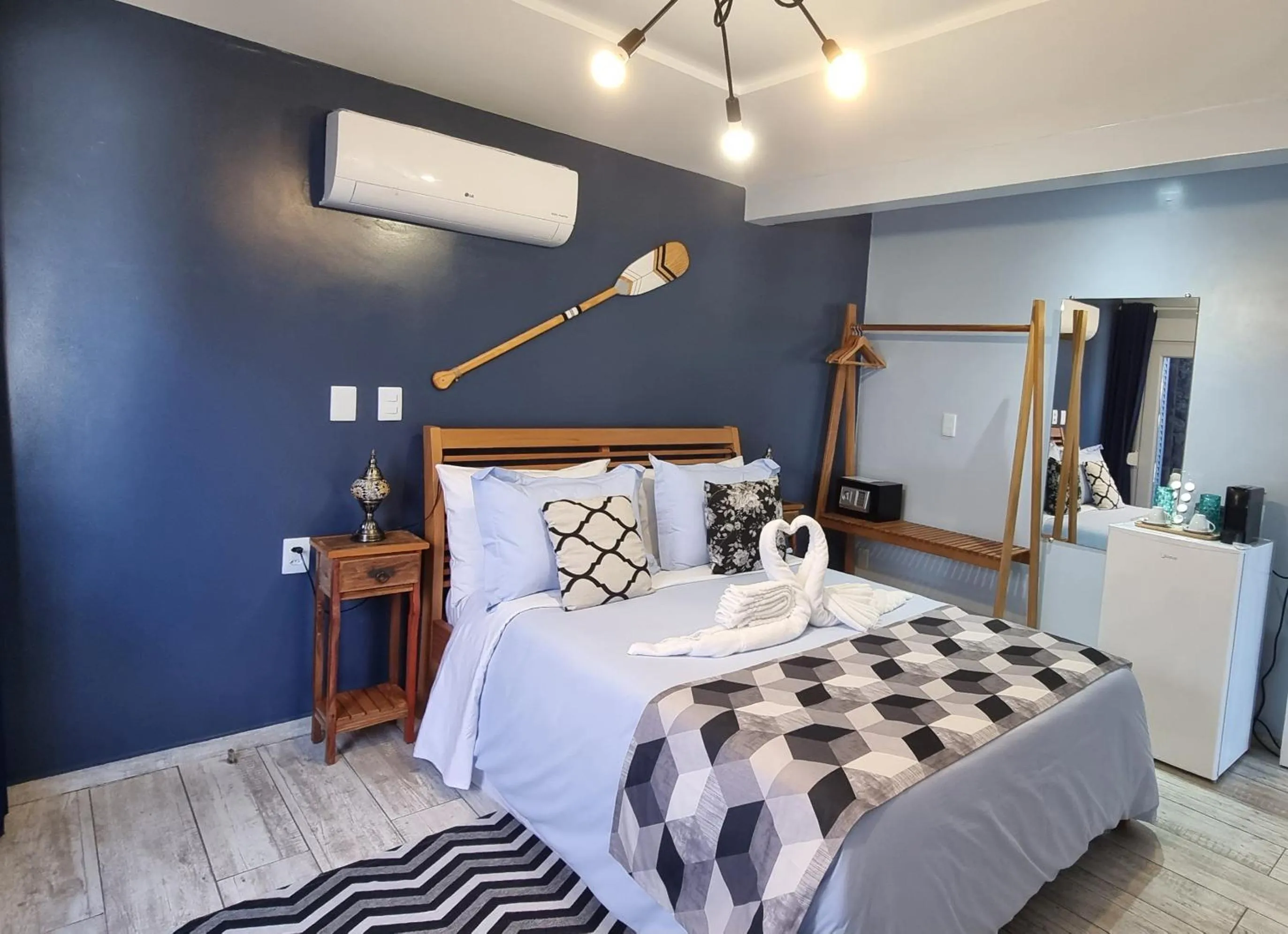 Bed in Pousada Santorini