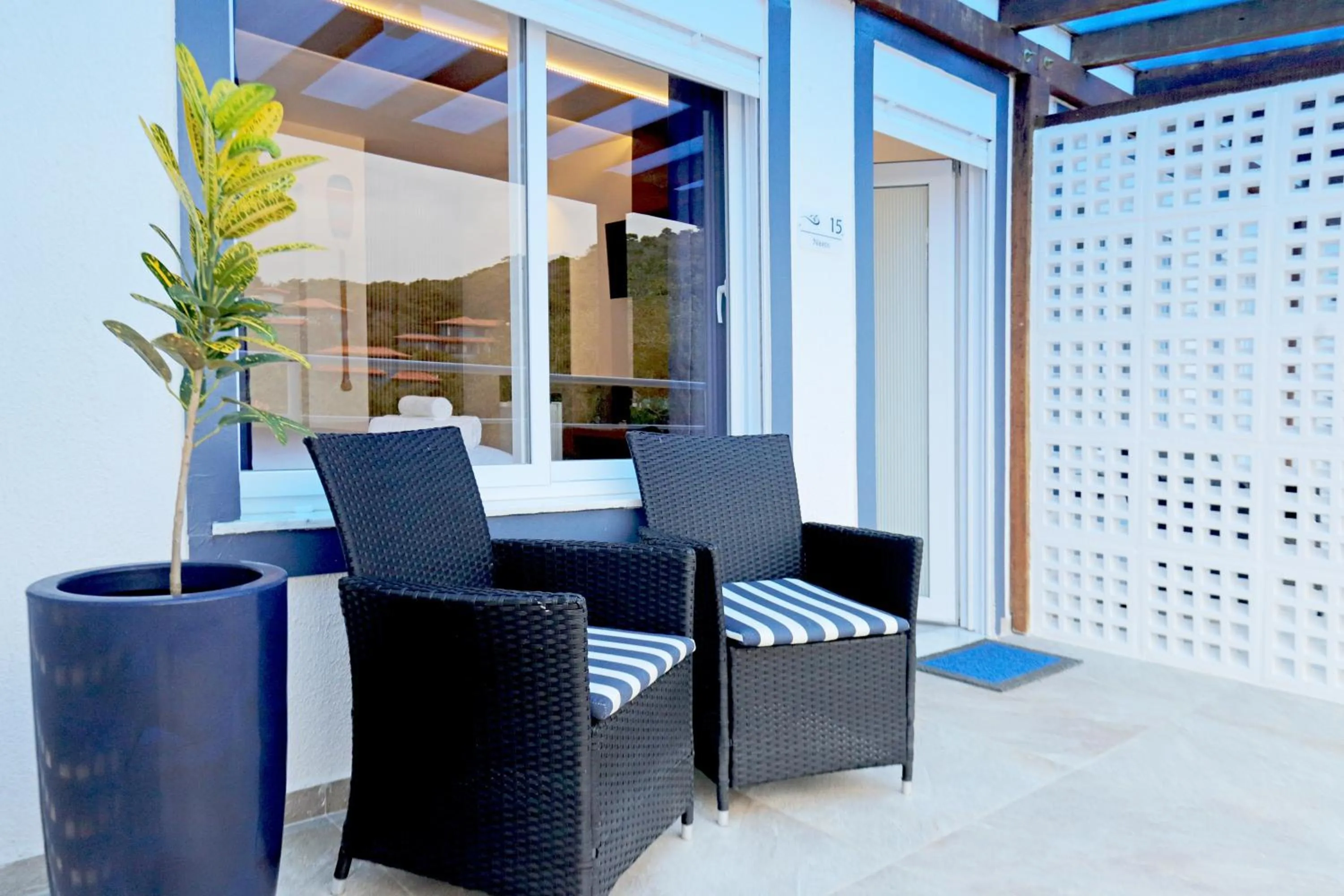 Facade/entrance in Pousada Santorini