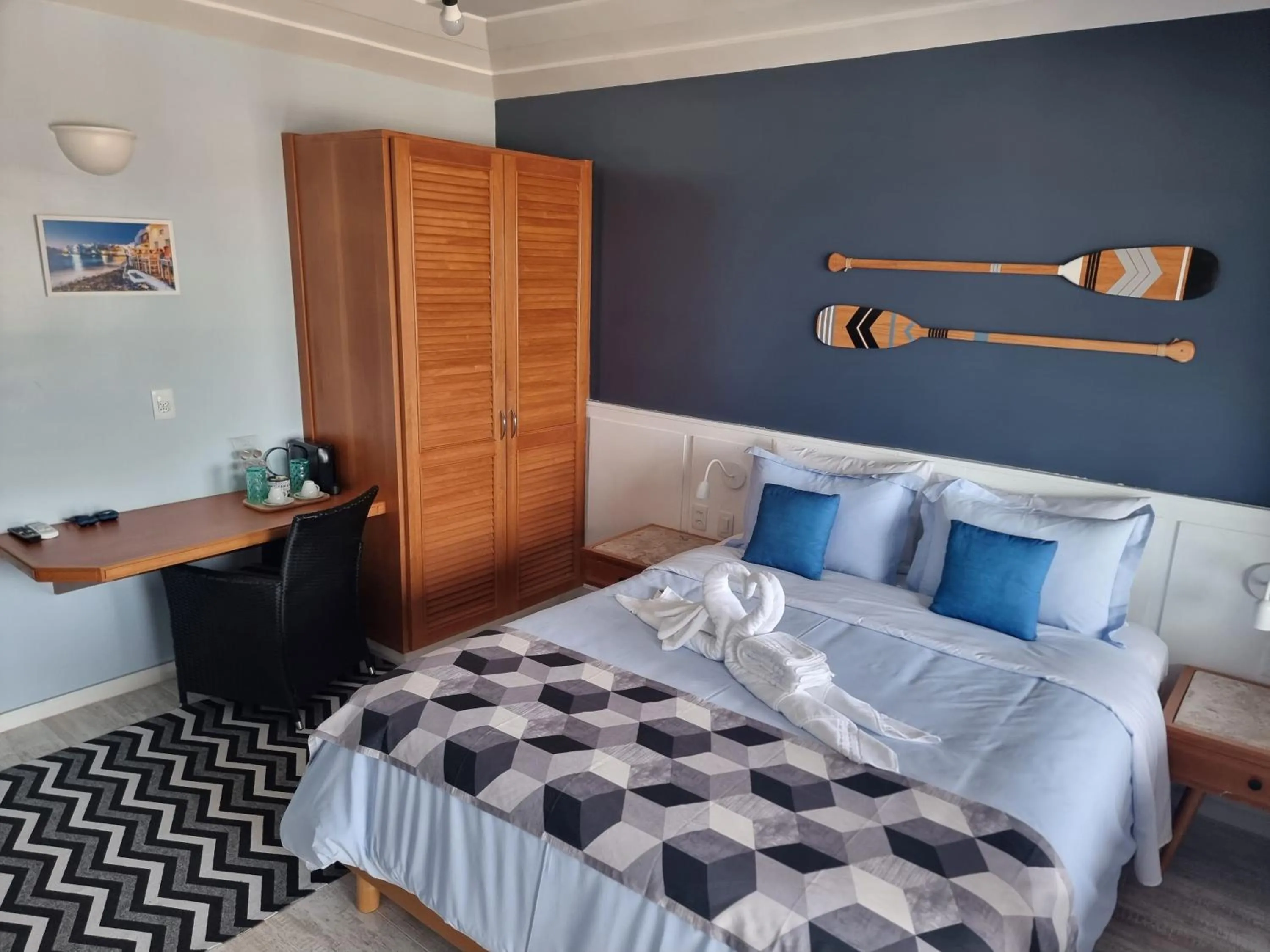 Coffee/tea facilities, Bed in Pousada Santorini