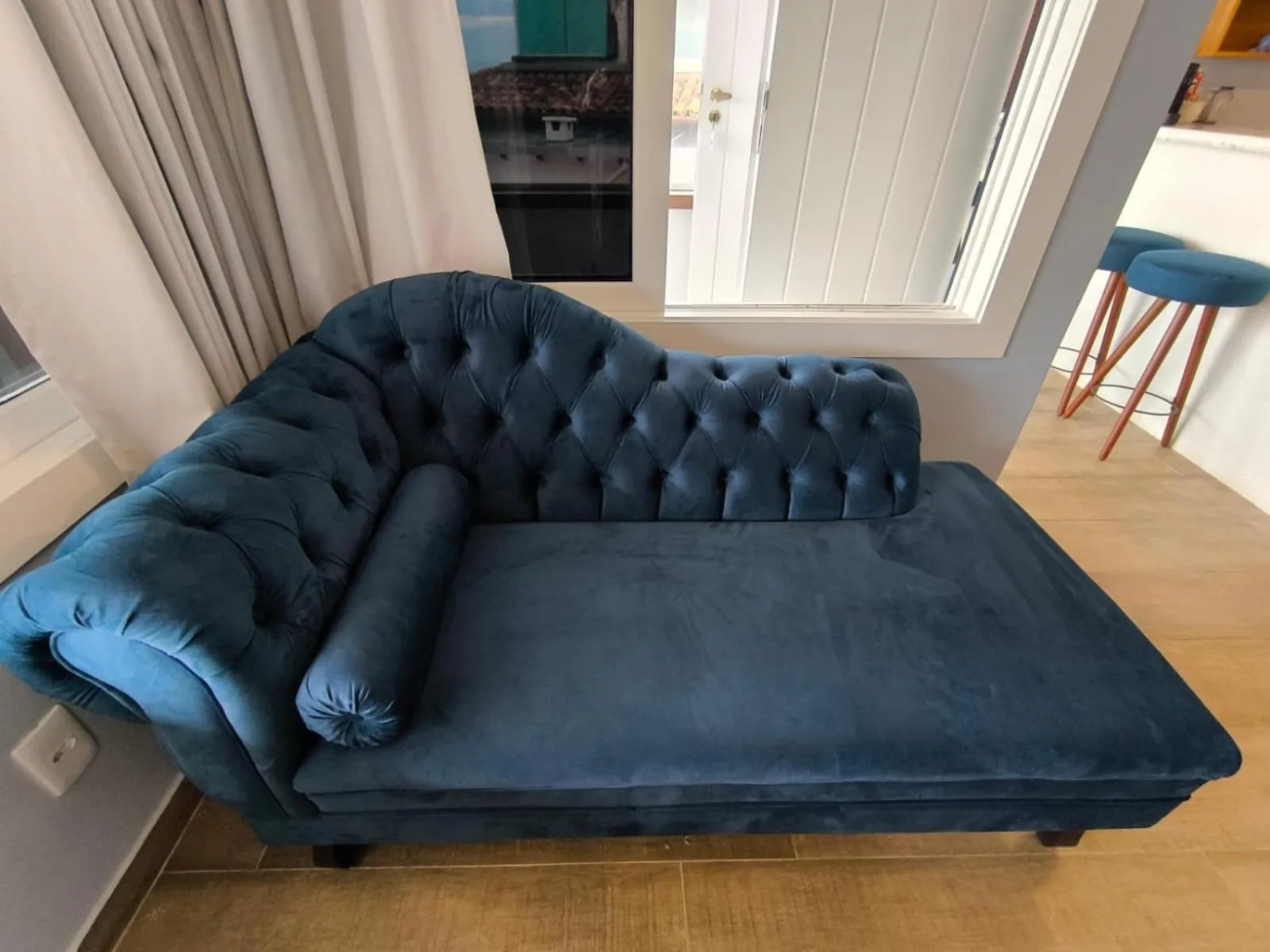 Seating area in Pousada Santorini