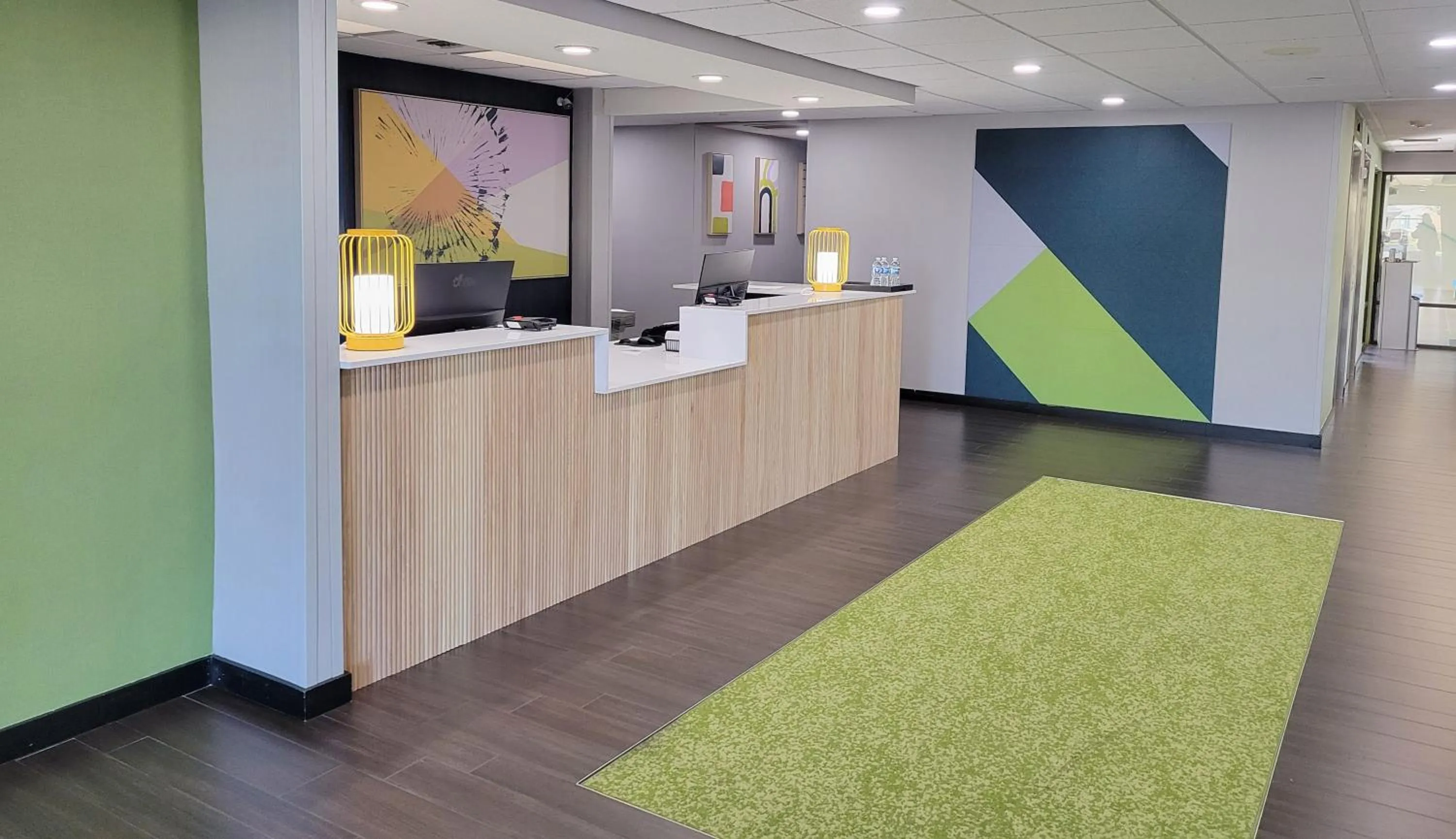 Lobby or reception in Spark by Hilton Green Bay