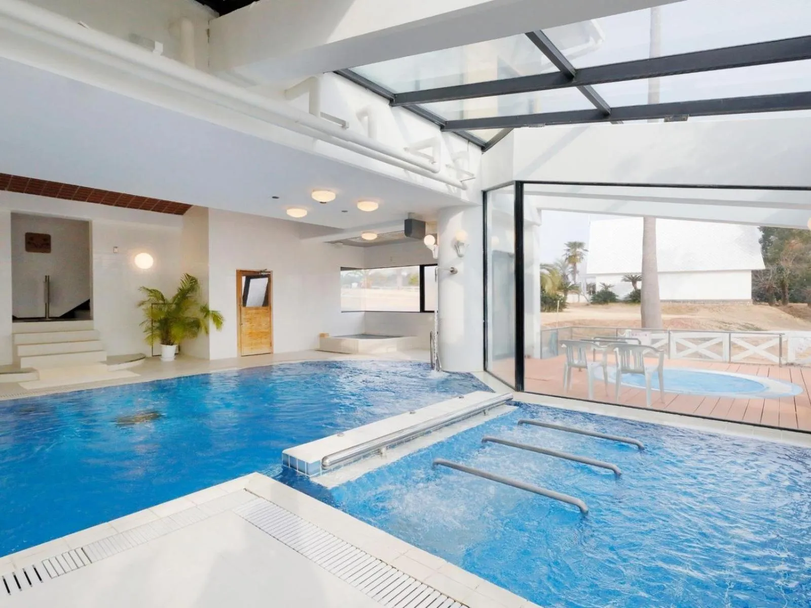 Swimming pool in Resort Hotel Umibe no Kajuen