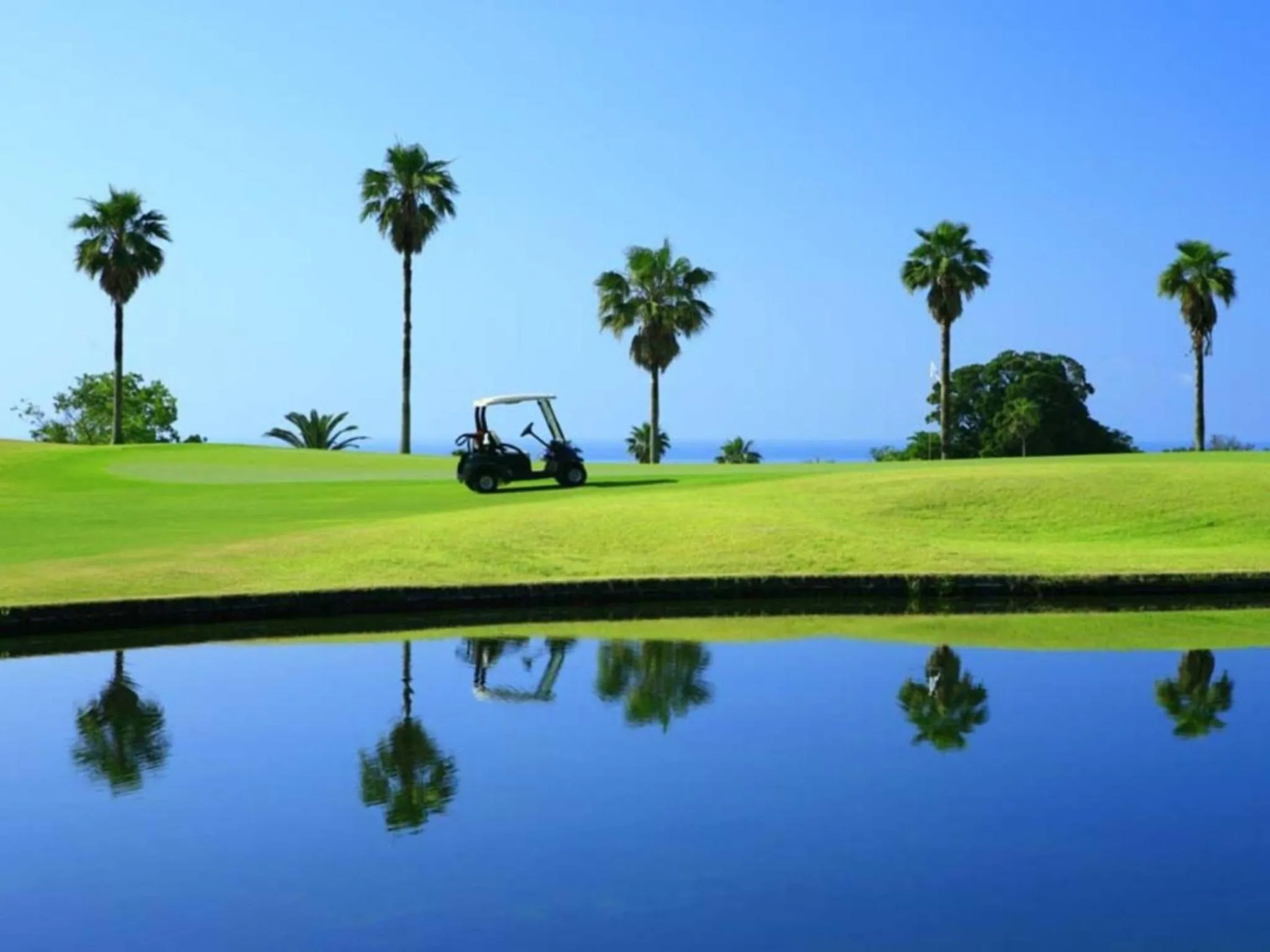 Golfcourse in Resort Hotel Umibe no Kajuen