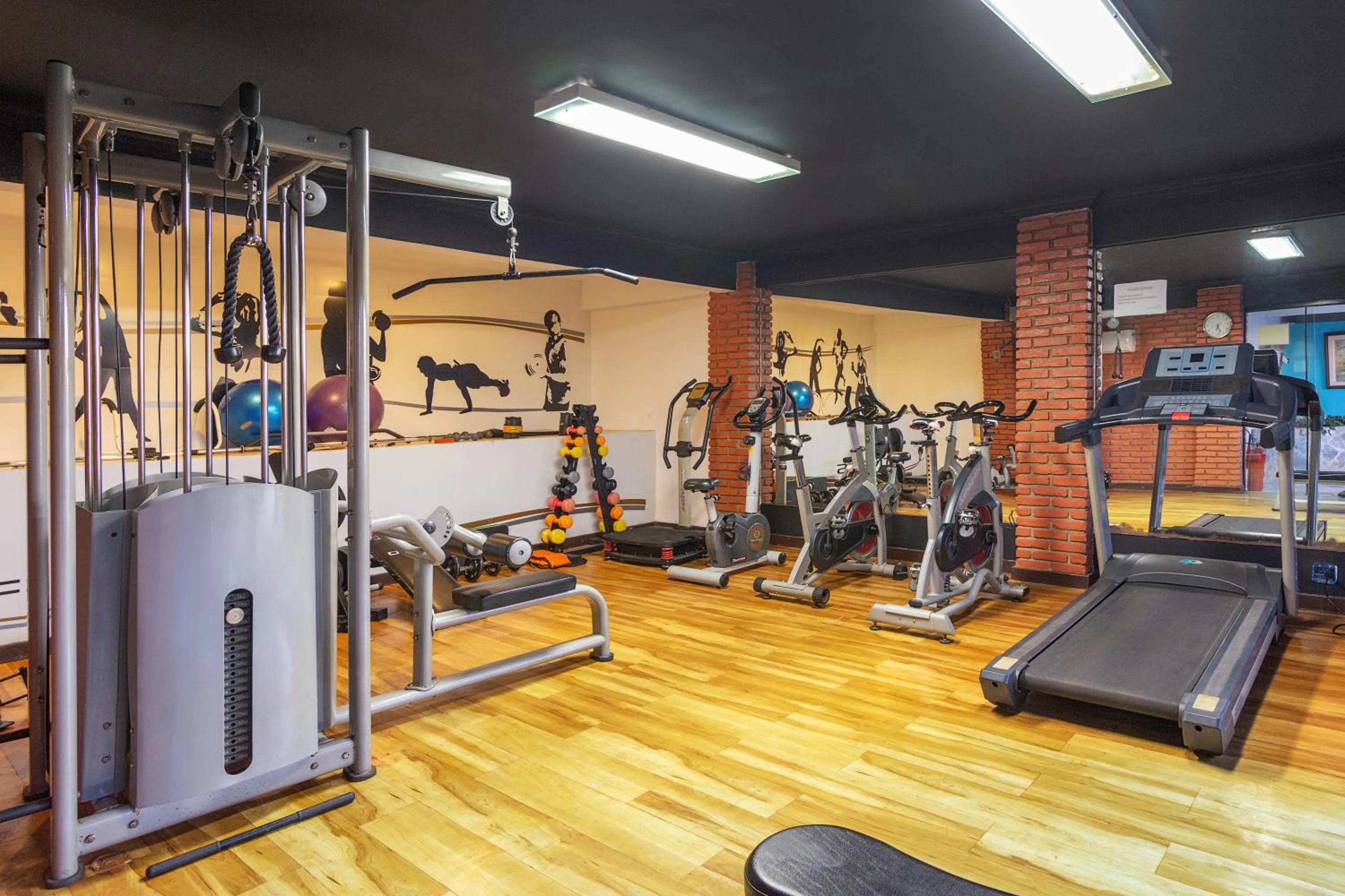 Fitness centre/facilities in Costa do Sol Boutique Hotel