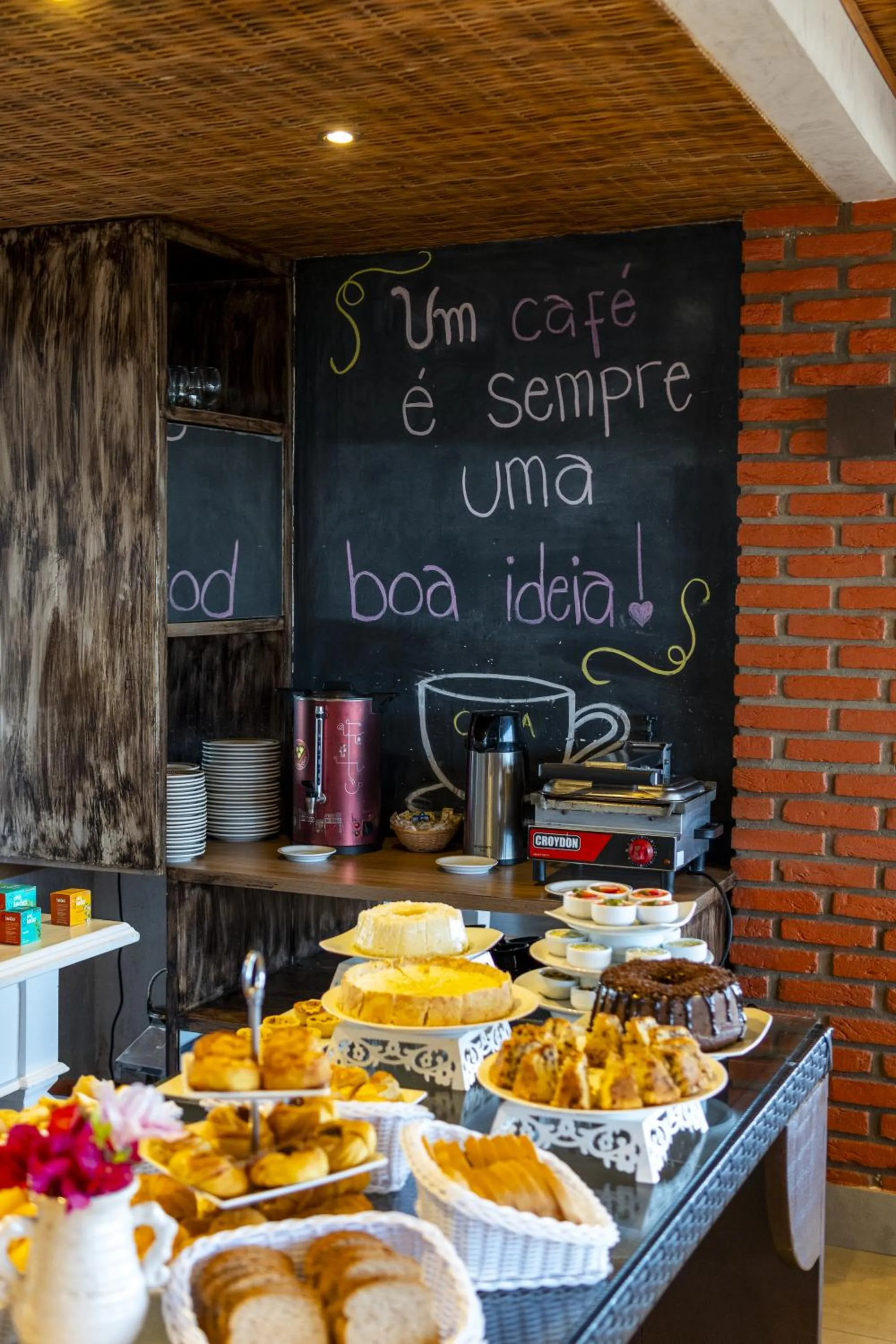 Breakfast in Costa do Sol Boutique Hotel