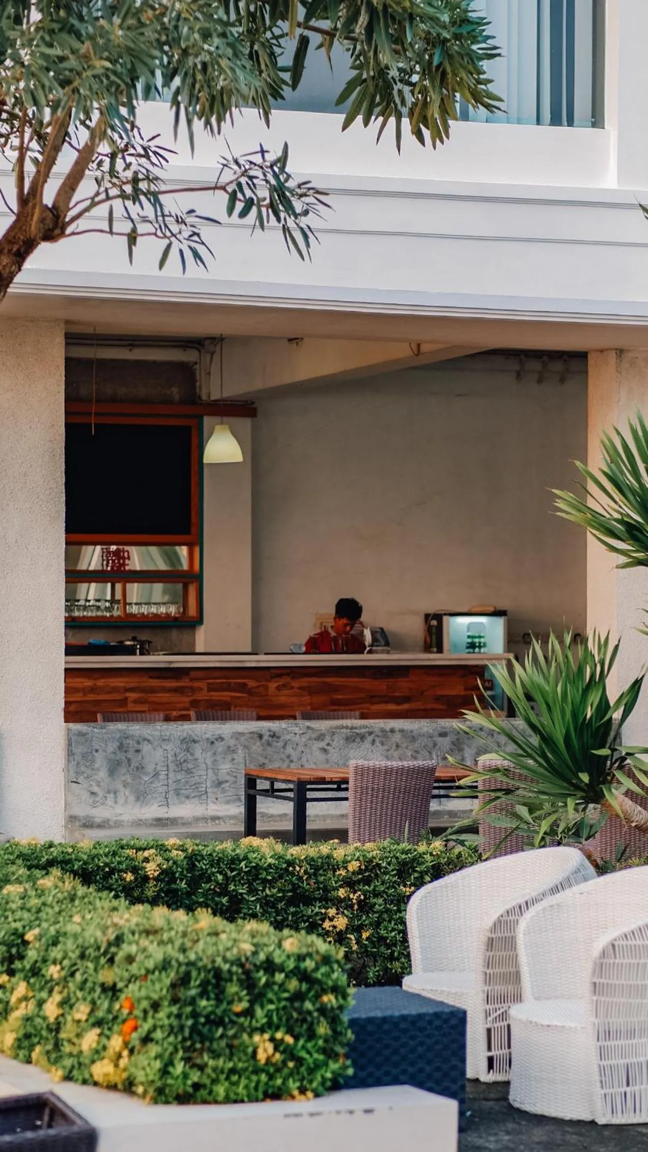 Restaurant/places to eat in Seaside Villa & Muse Beach Resto