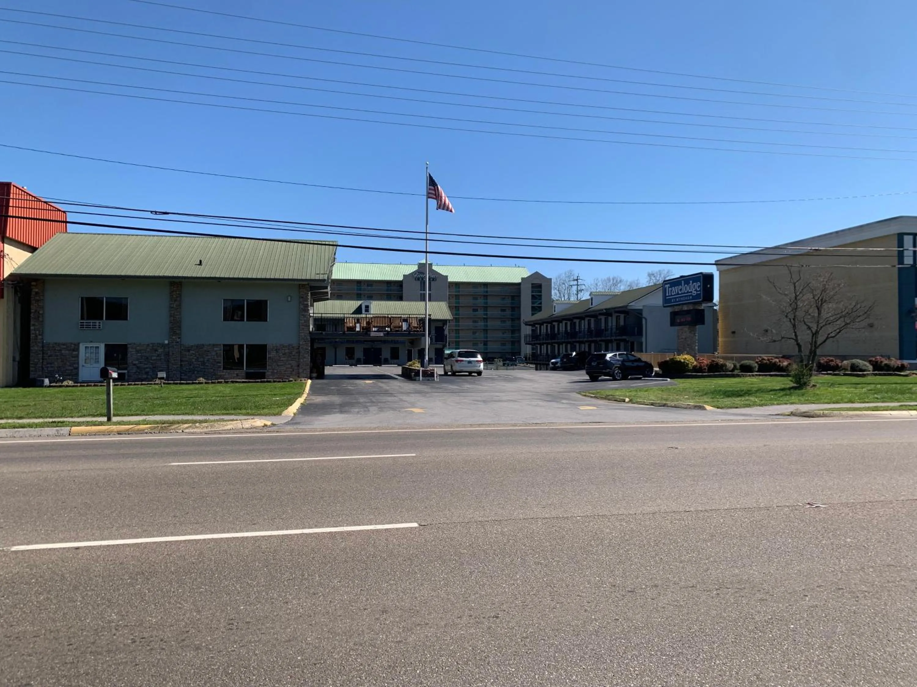 Property building in Pigeon Forge Parkway Inn