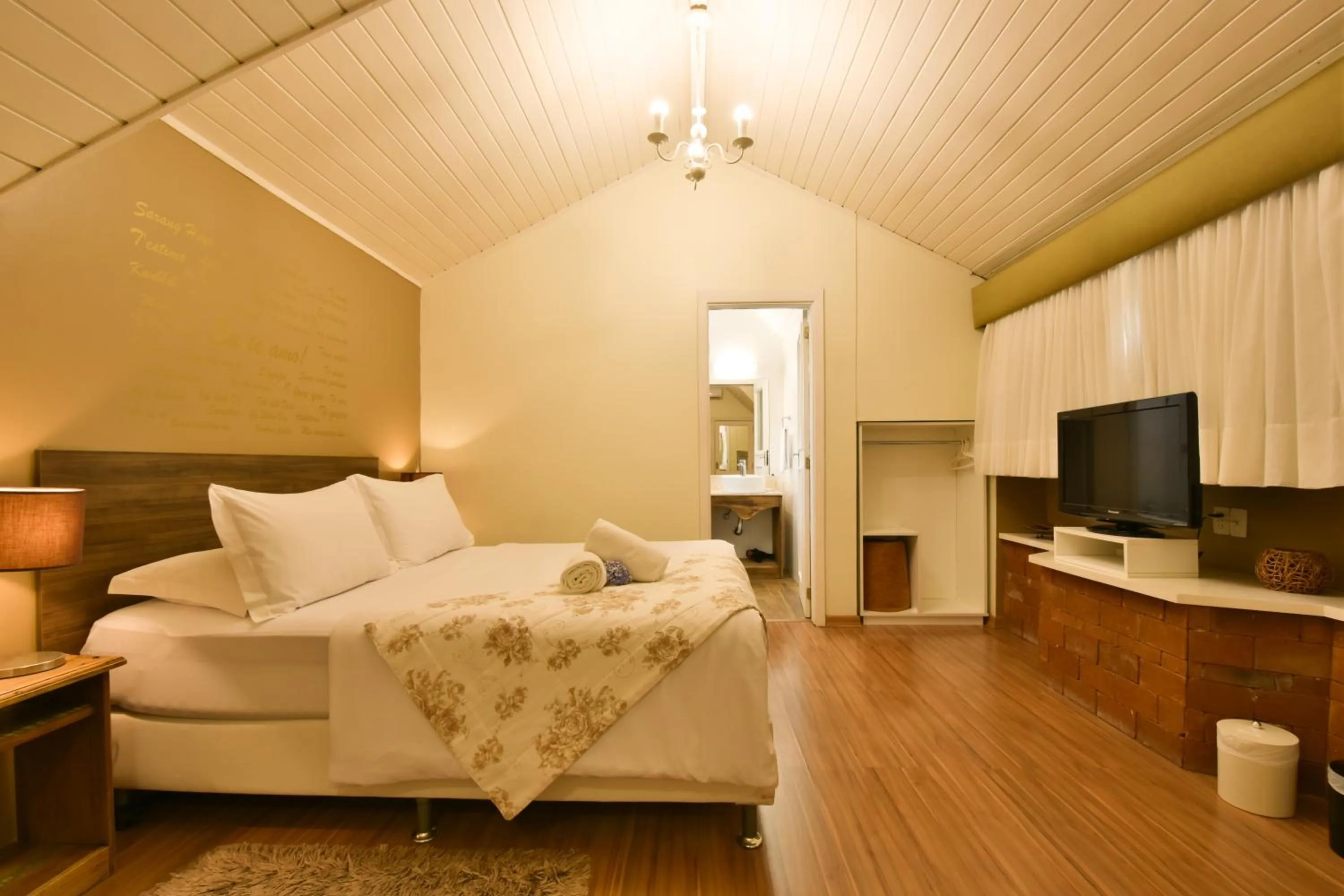 Bedroom in Pousada Borô