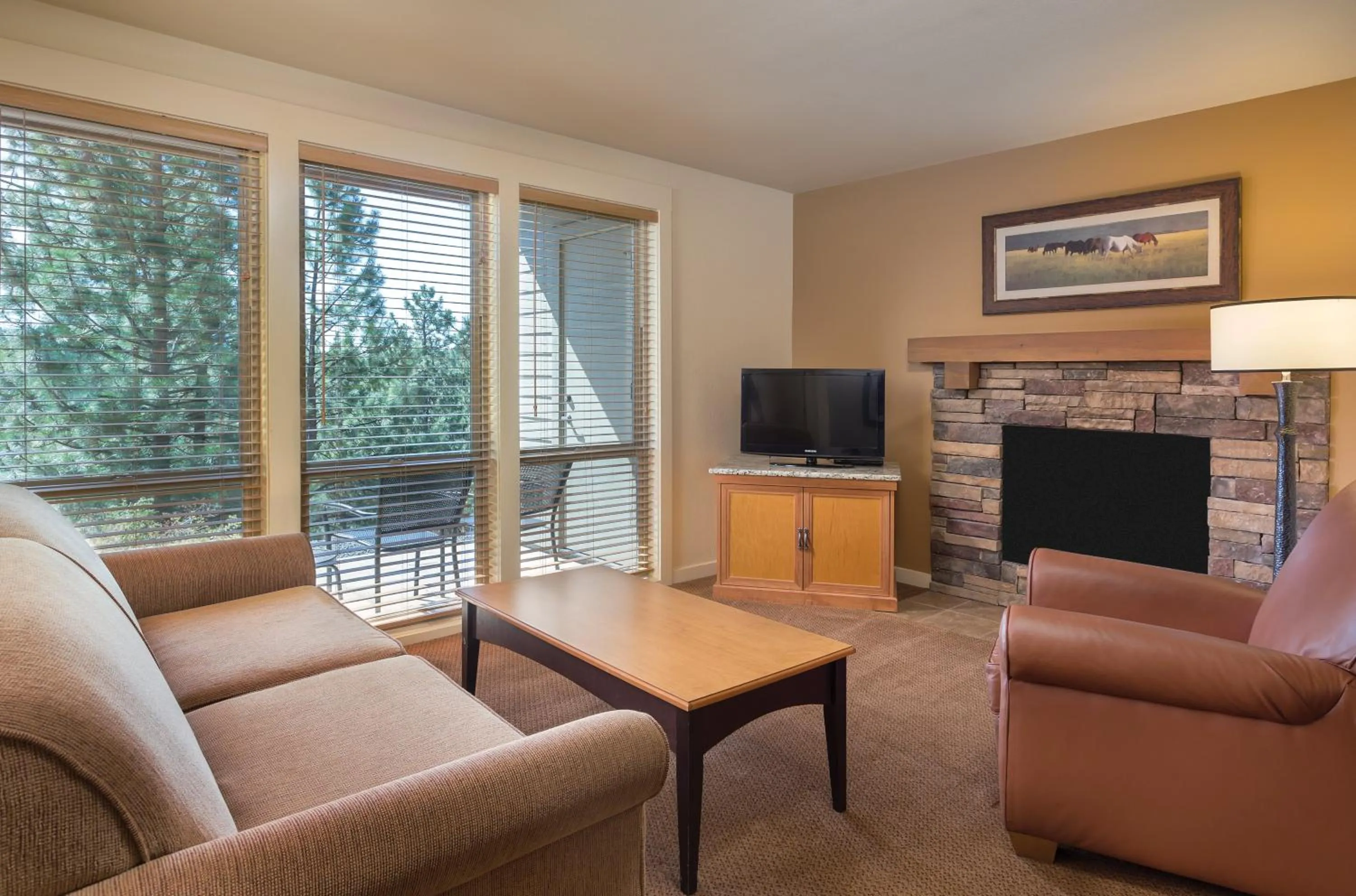 Living room in Seventh Mountain Resort