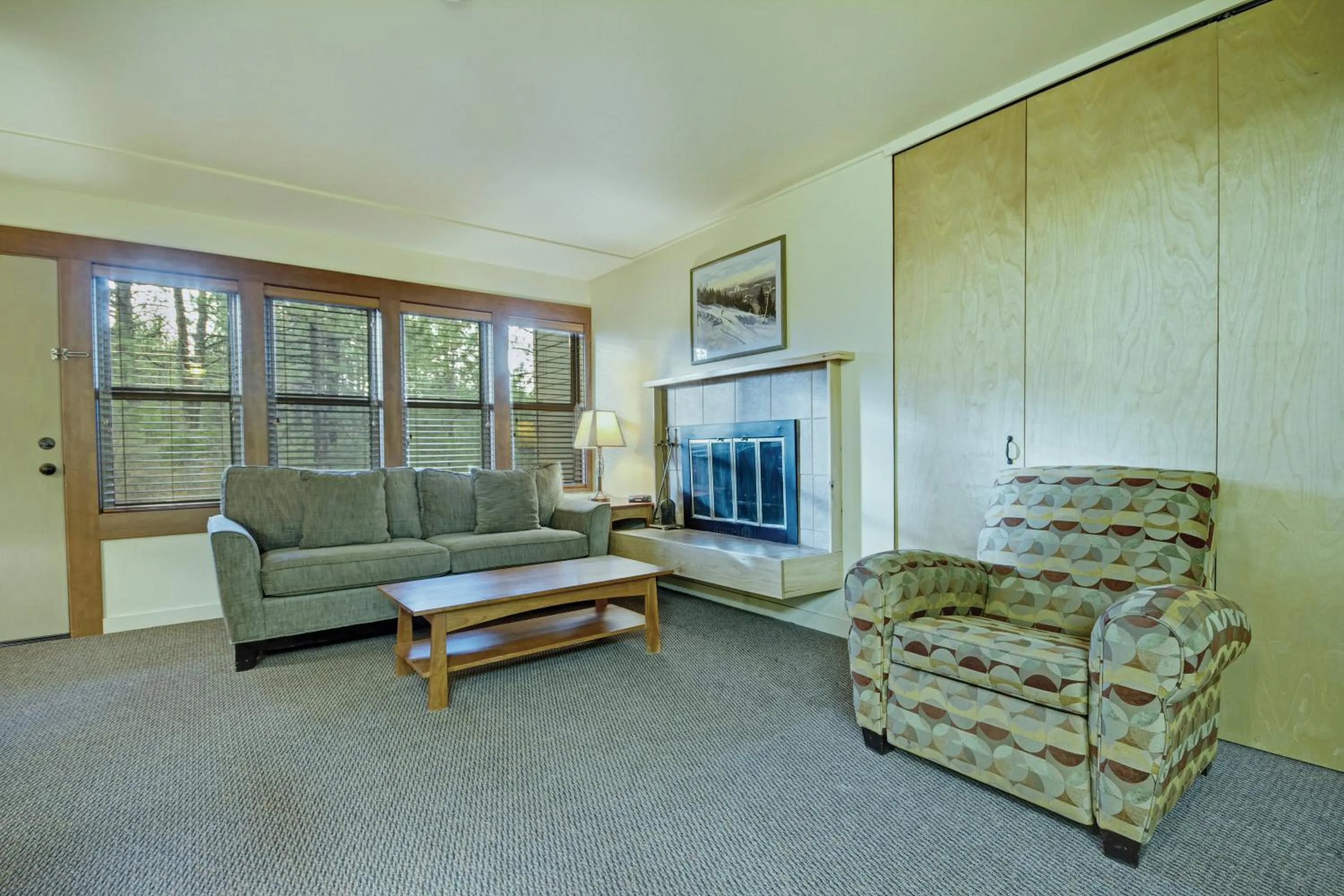 Living room in Seventh Mountain Resort