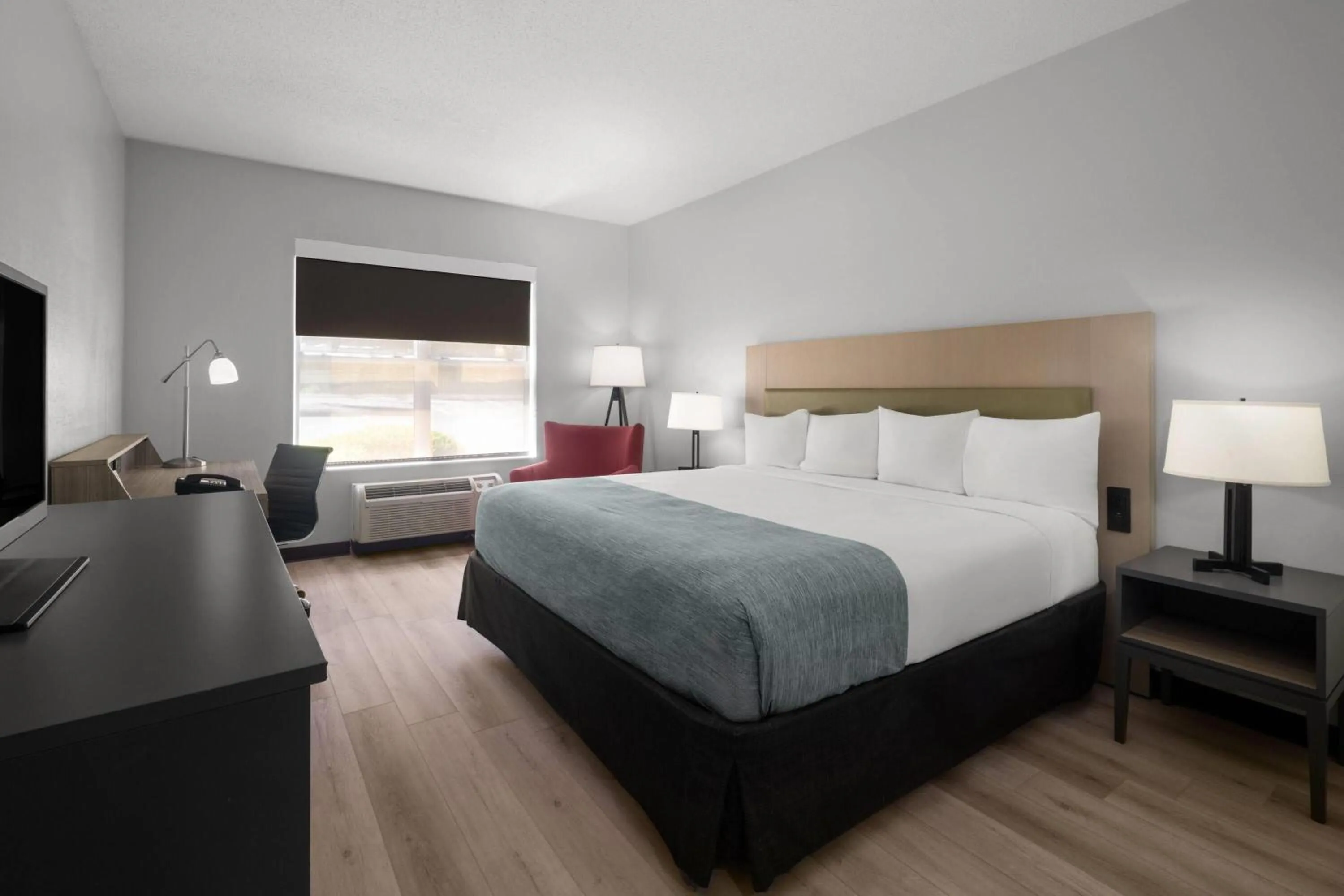 Photo of the whole room, Bed in Wingate by Wyndham Matthews - Charlotte