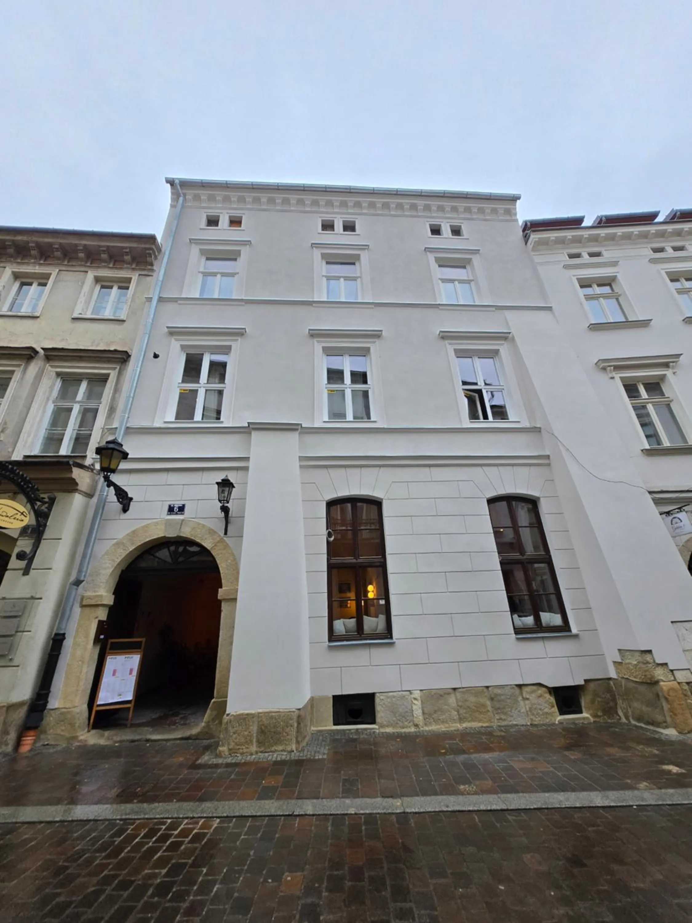 Facade/entrance in Draggo House Rooms - Old Town