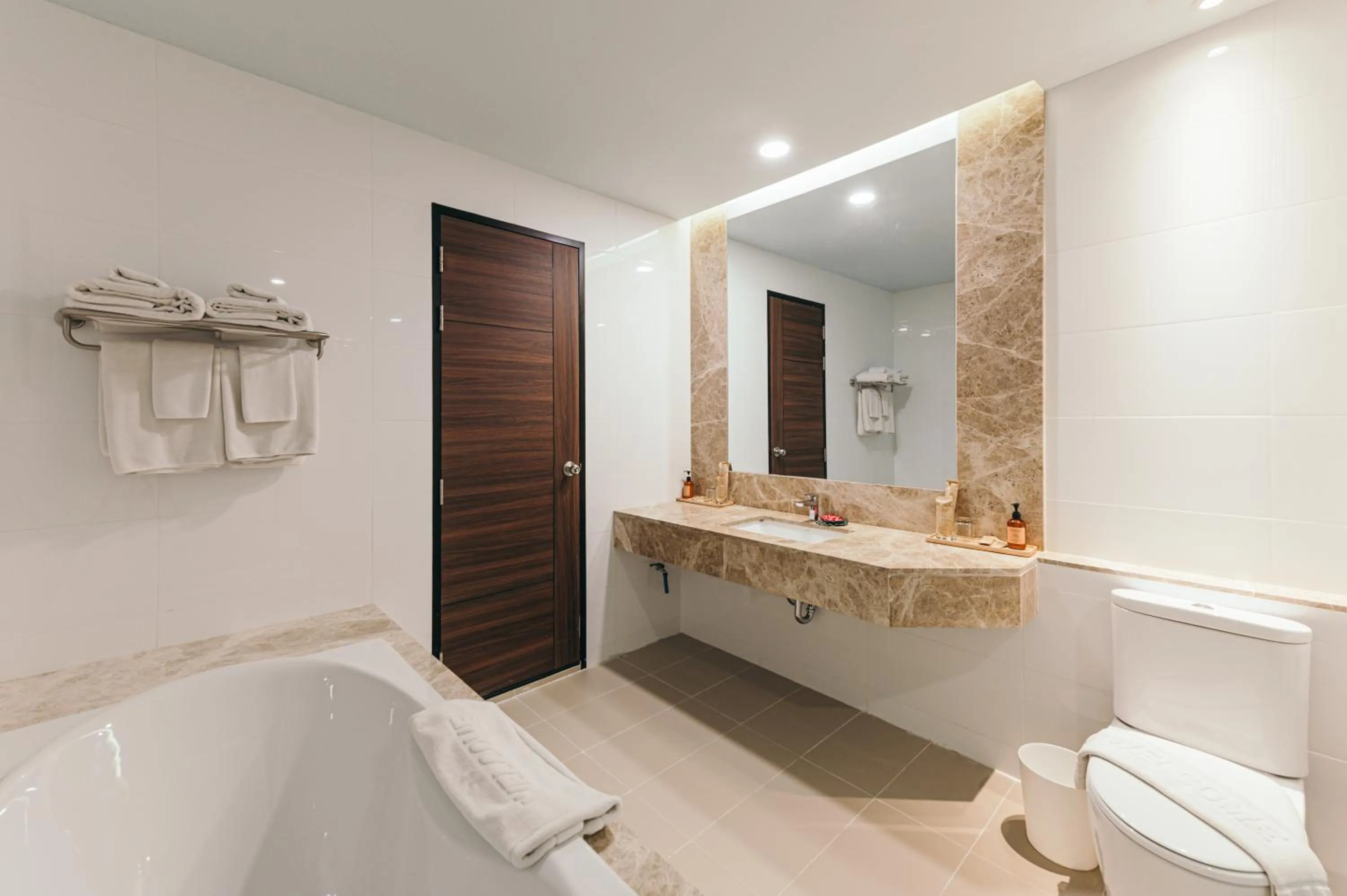 Bathroom in Civilize Hotel