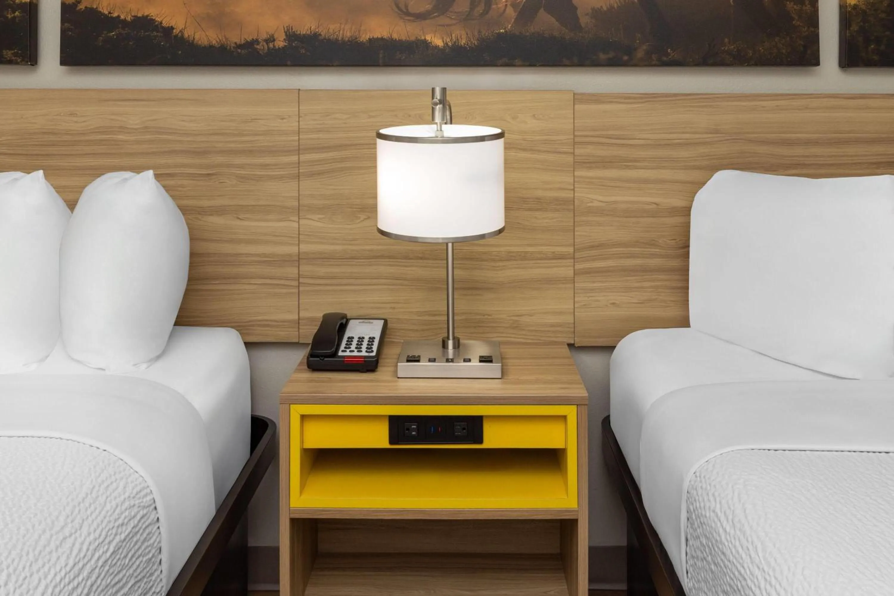 Photo of the whole room, Bed in Days Inn by Wyndham Temple