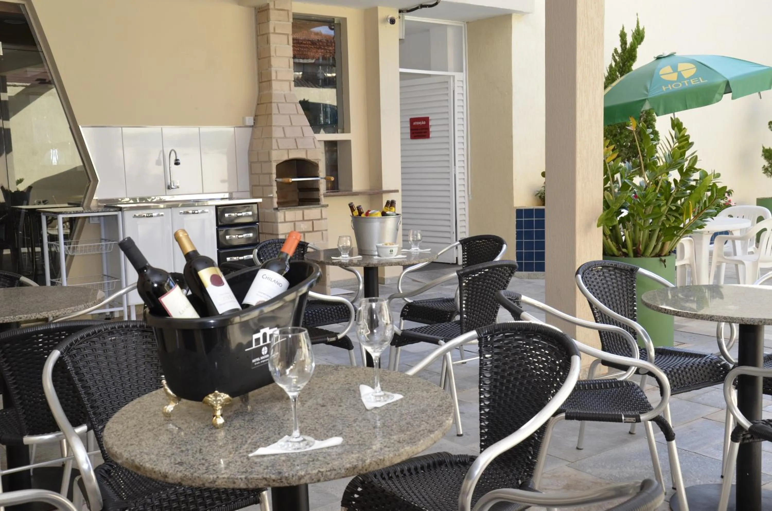 Restaurant/places to eat in Hotel Nacional Inn Araçatuba