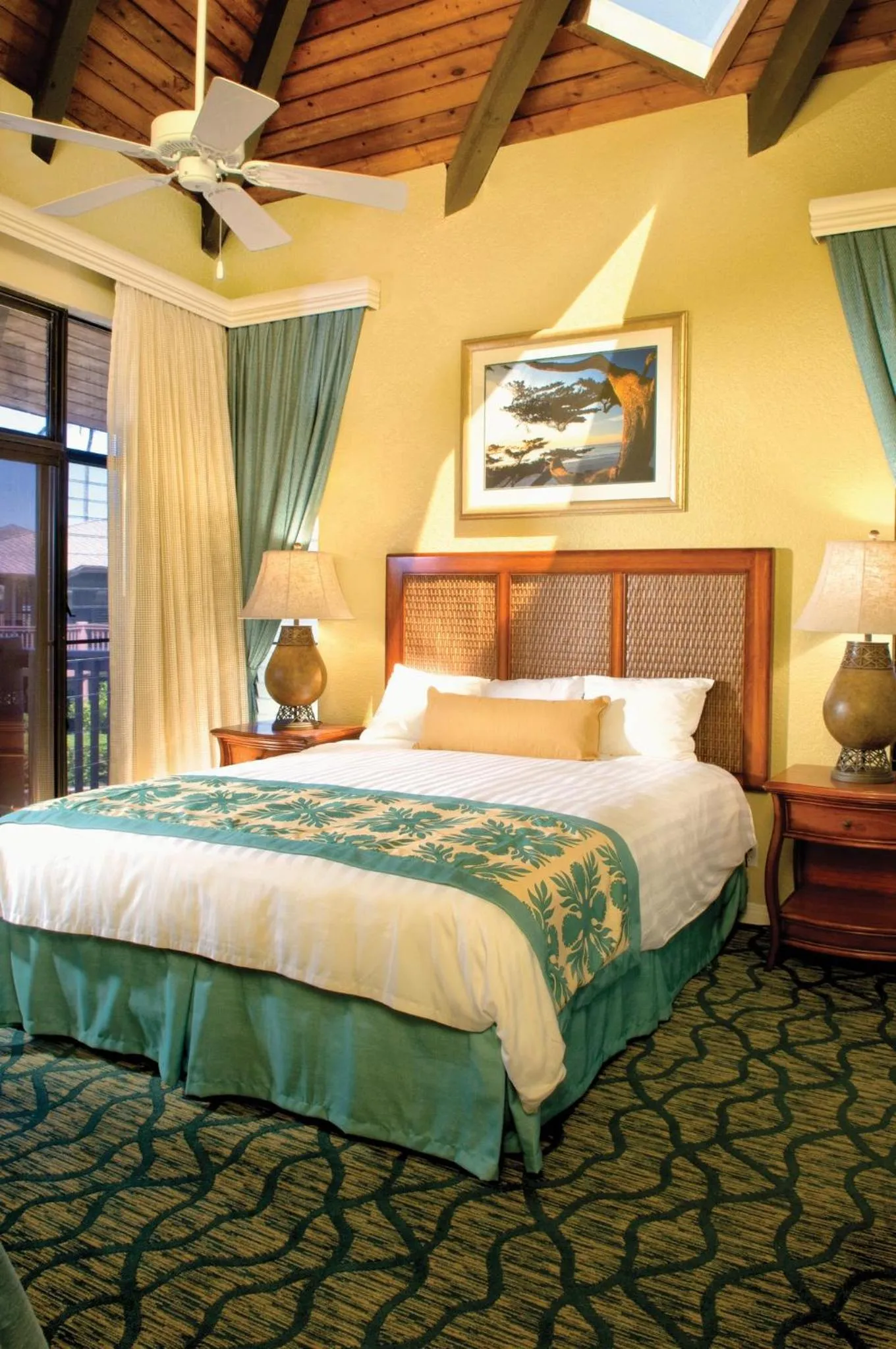 Photo of the whole room, Bed in Club Wyndham Ka Eo Kai