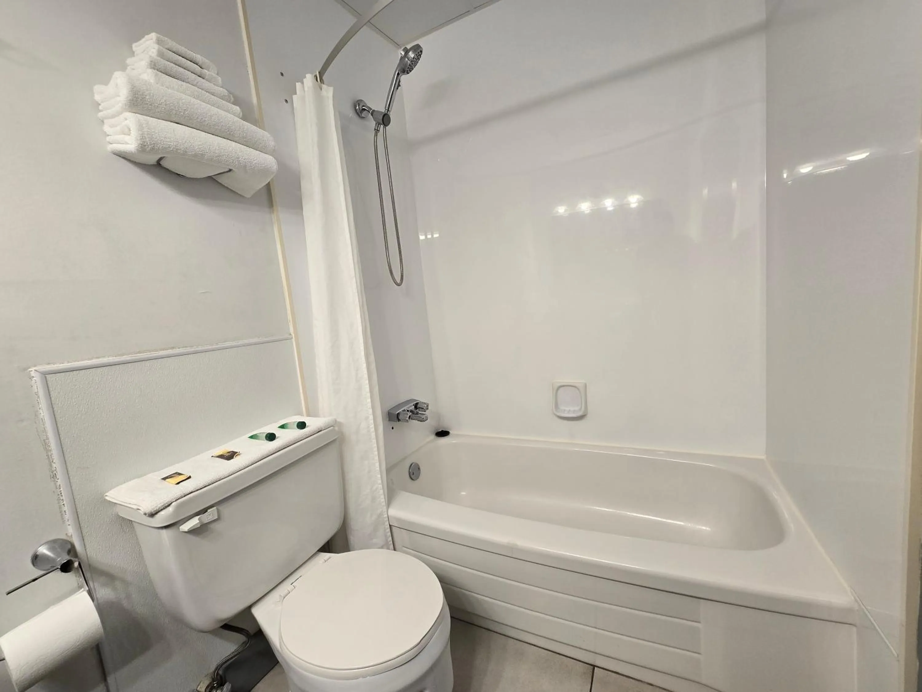 Bathroom in Alpine Inn