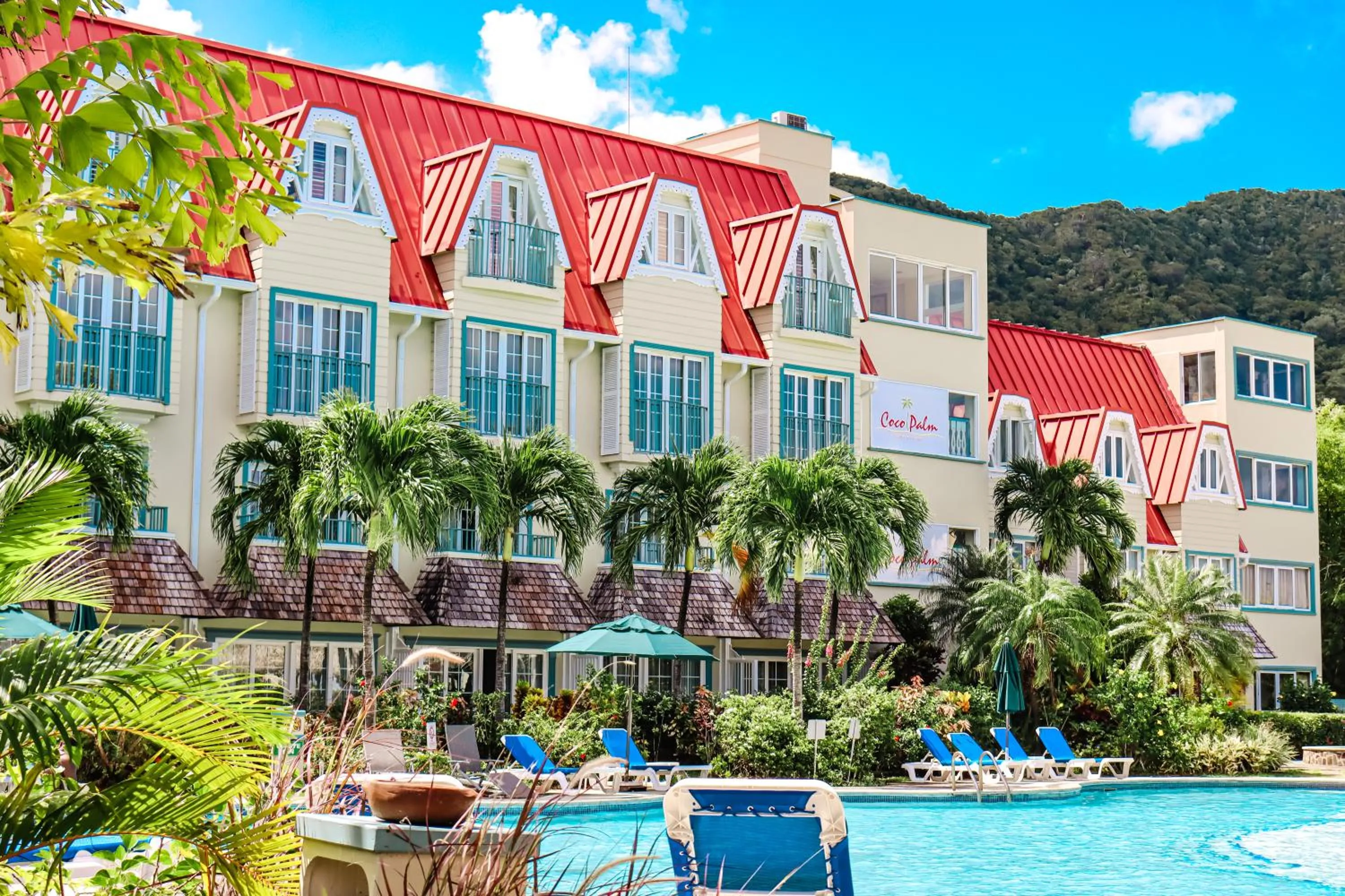 Swimming pool in Coco Palm