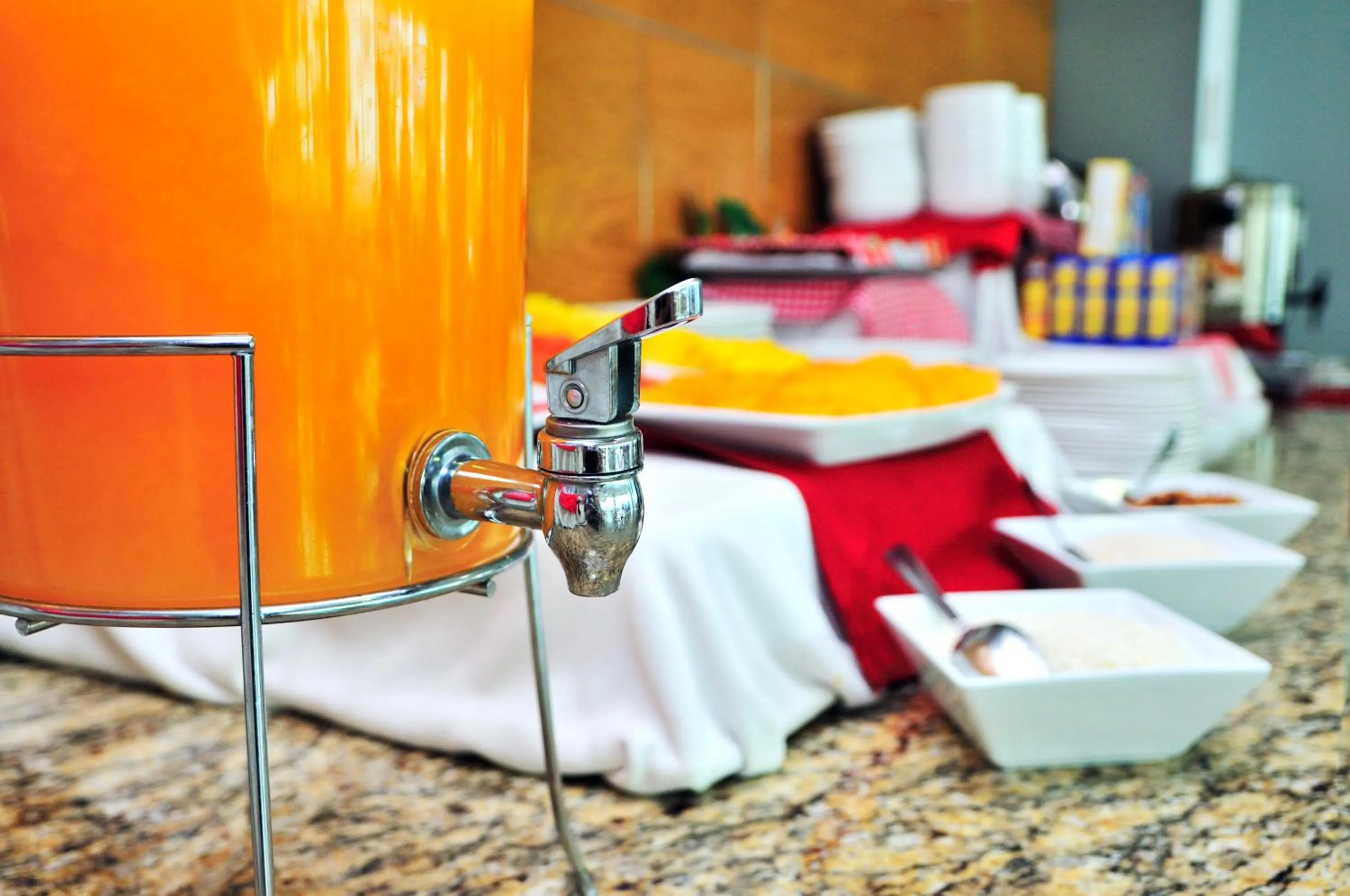 Buffet breakfast in Comfort Inn Morelia