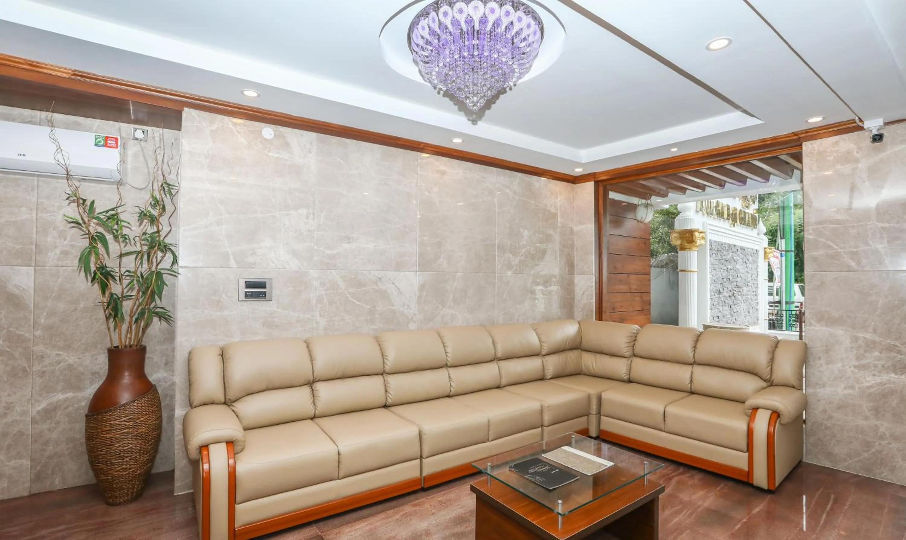 Lobby or reception in Treebo Durga Boji Grand, Gonikoppal Town