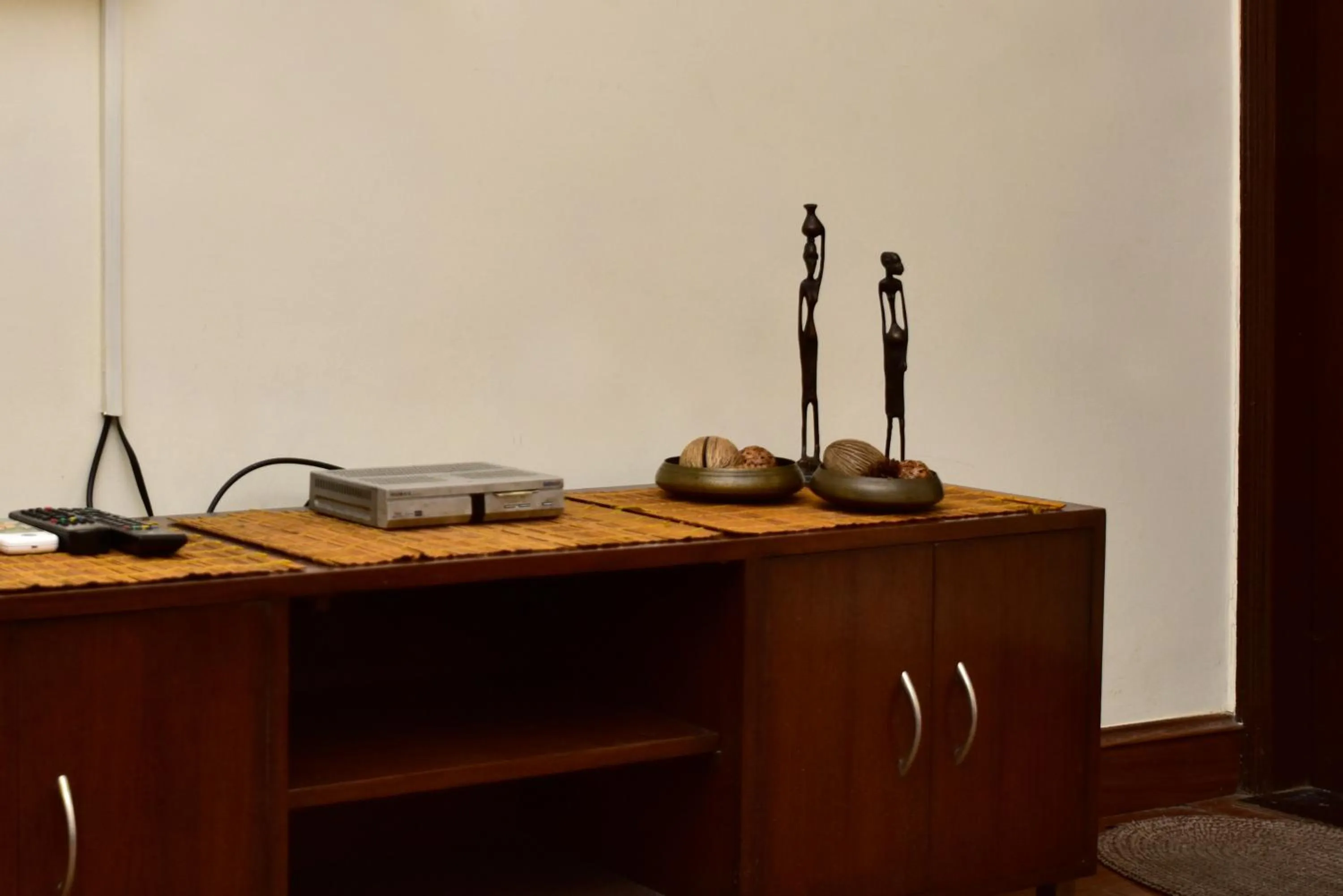 Property building in 2BHK Comfortable Furnished Serviced Apartments in Hauz Khas - Woodpecker Apartments