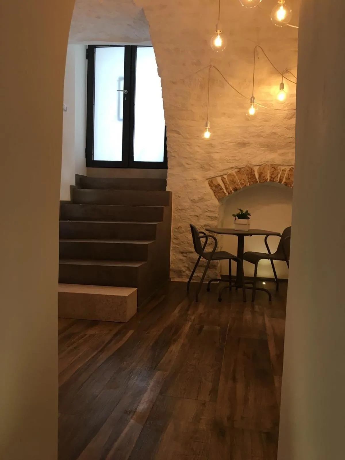Dining area in L'ArChasetta Historic Apartments