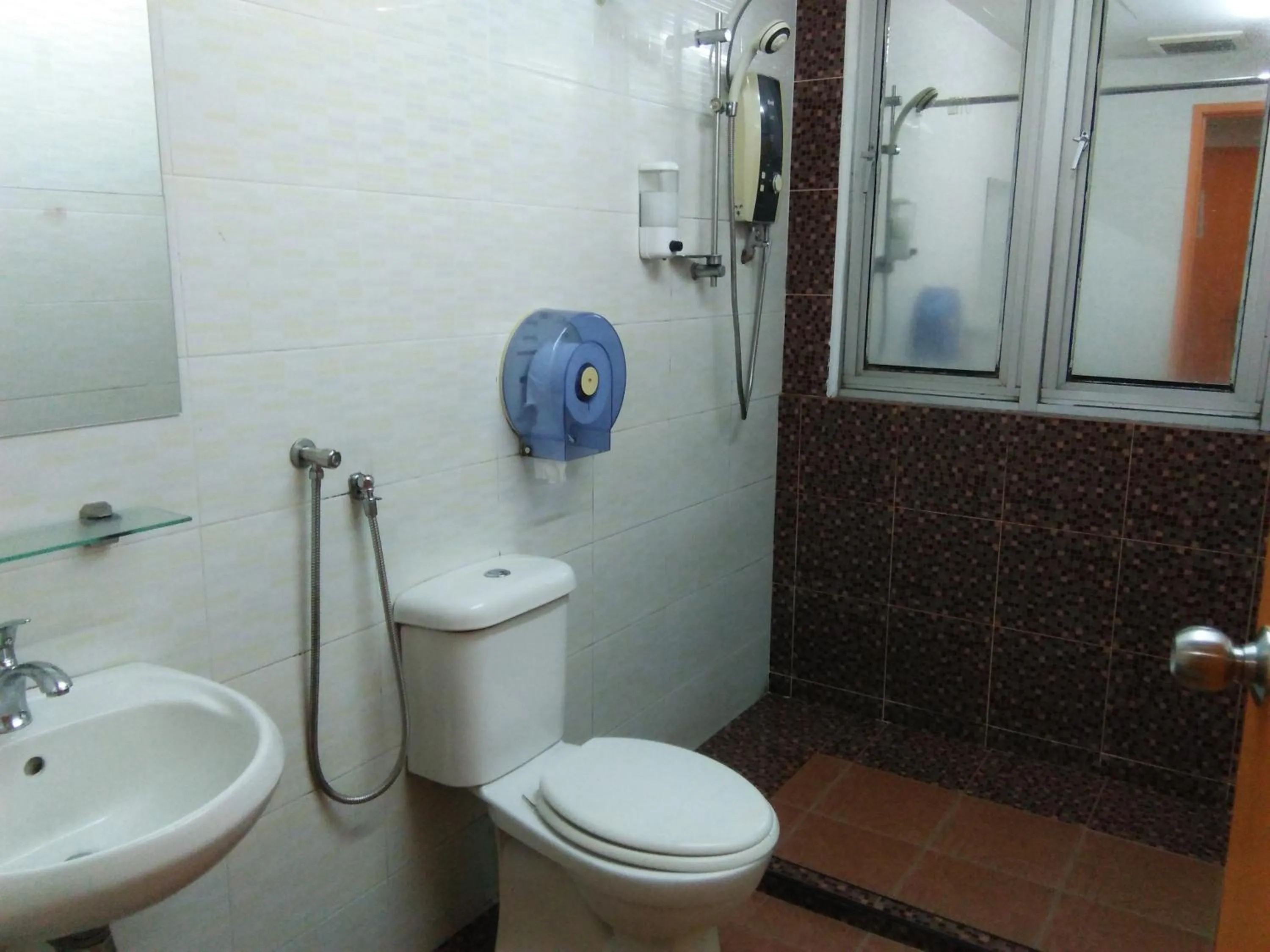Bathroom in Hotel Abby IGB Tasek
