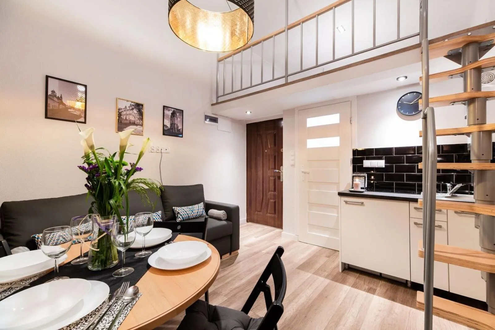 Photo of the whole room in DIETLA 99 APARTMENTS - IDEAL LOCATION - in the heart of Krakow