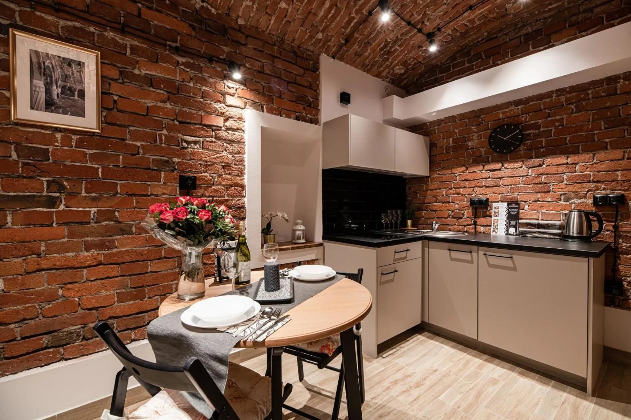 Photo of the whole room in DIETLA 99 APARTMENTS - IDEAL LOCATION - in the heart of Krakow