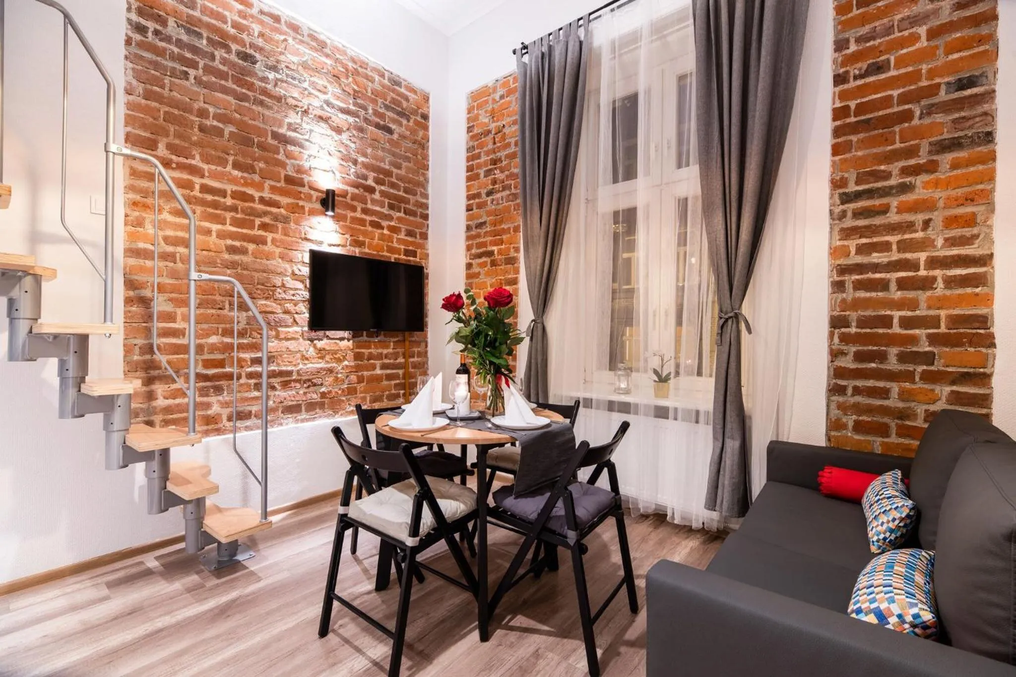 Photo of the whole room in DIETLA 99 APARTMENTS - IDEAL LOCATION - in the heart of Krakow