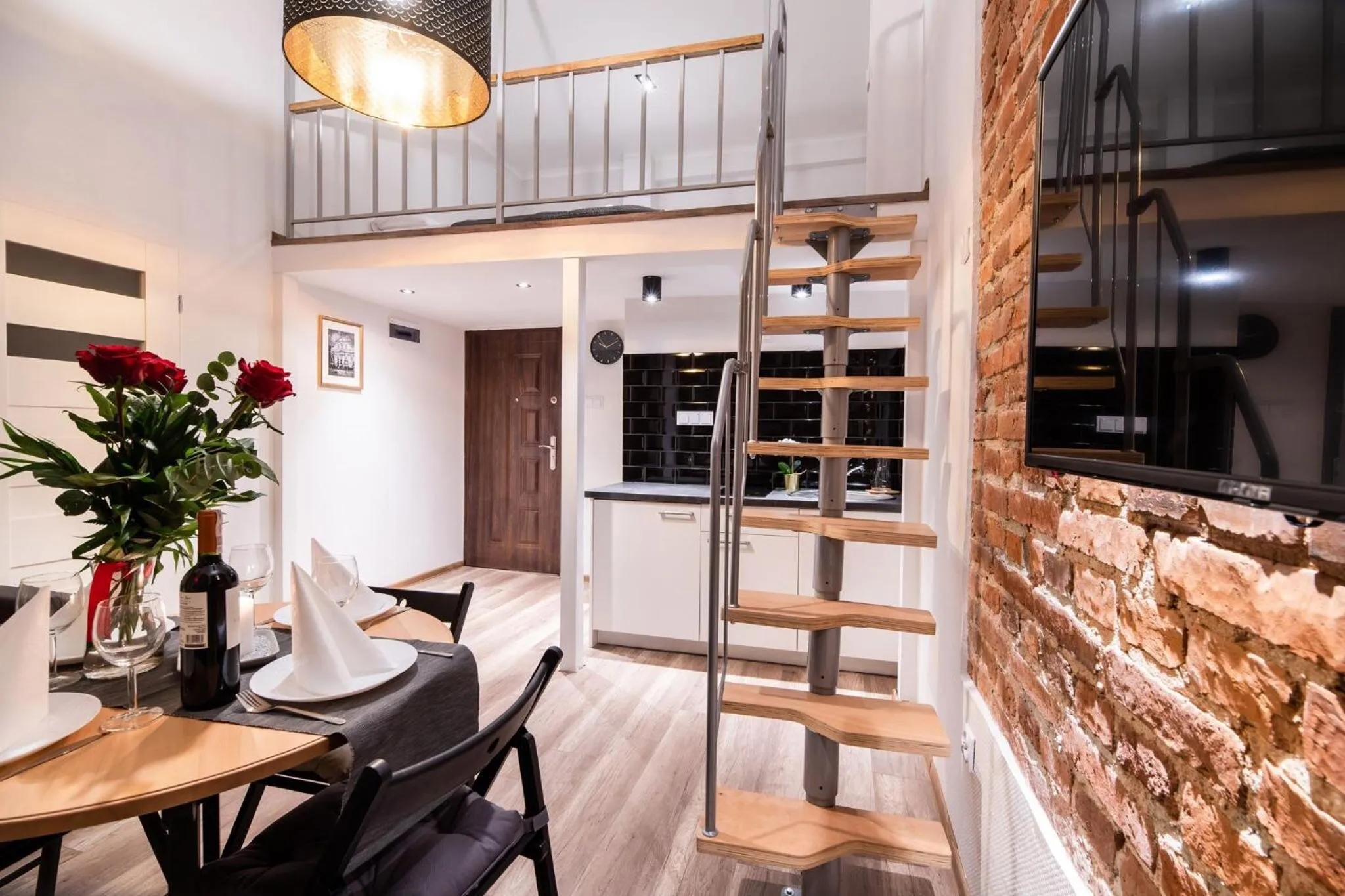 Photo of the whole room in DIETLA 99 APARTMENTS - IDEAL LOCATION - in the heart of Krakow