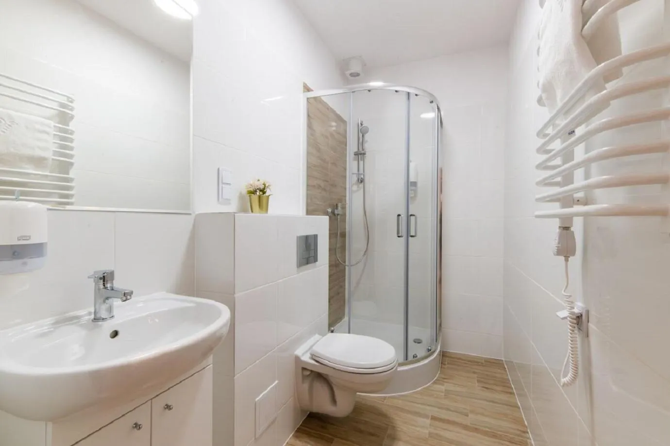 Bathroom in DIETLA 99 APARTMENTS - IDEAL LOCATION - in the heart of Krakow