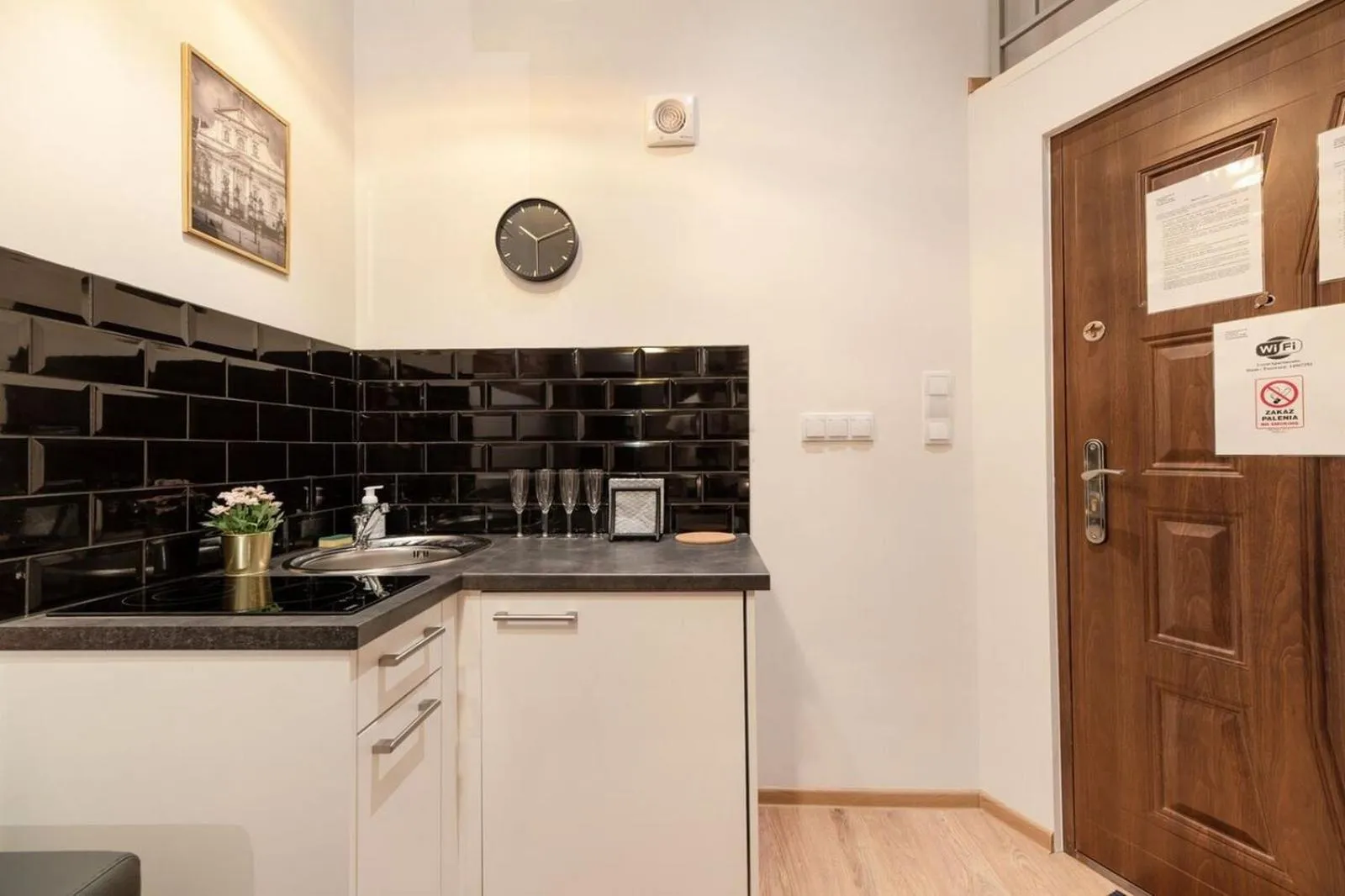 Photo of the whole room in DIETLA 99 APARTMENTS - IDEAL LOCATION - in the heart of Krakow