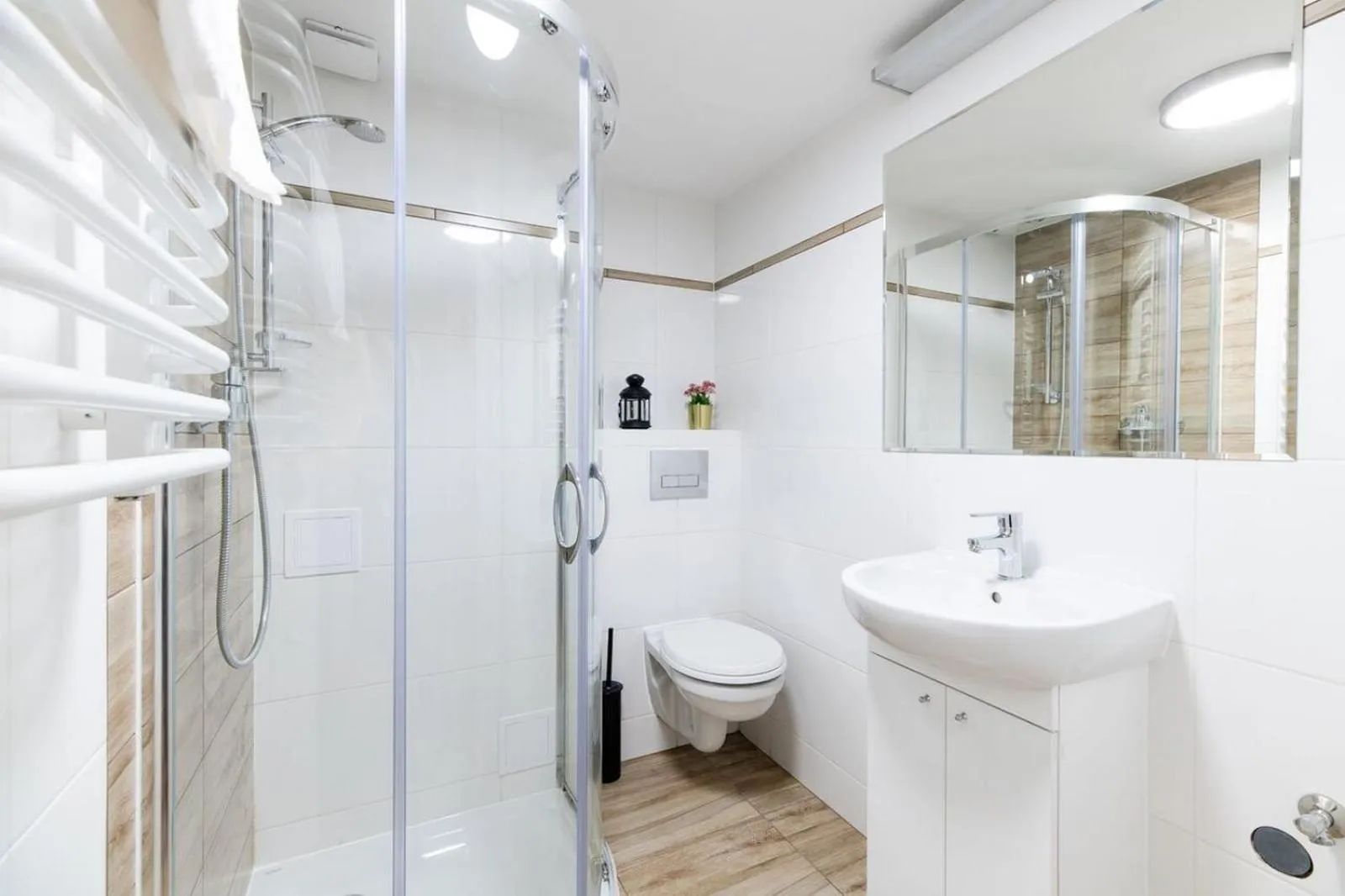 Bathroom in DIETLA 99 APARTMENTS - IDEAL LOCATION - in the heart of Krakow