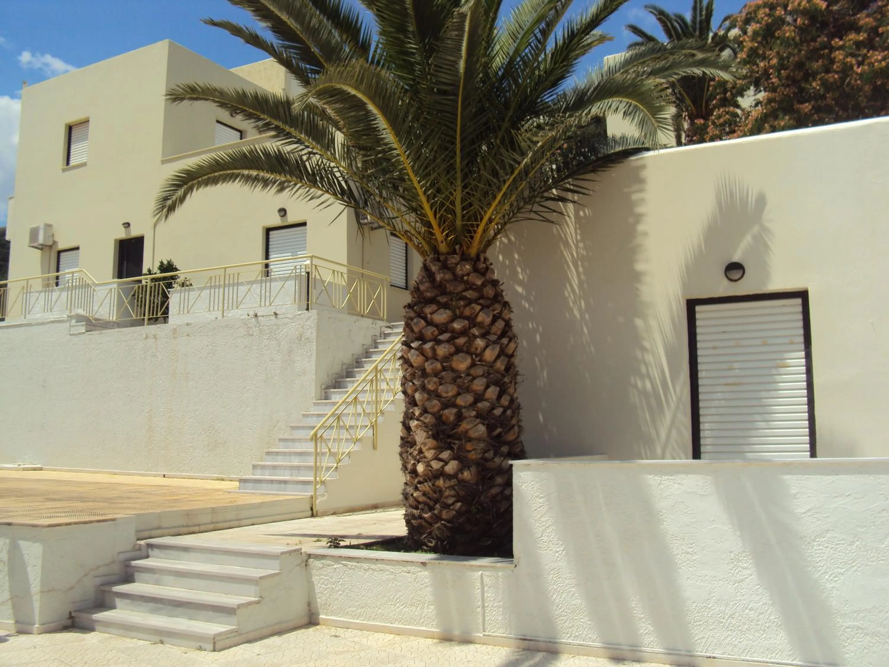 Day in Polyrizos Hotel