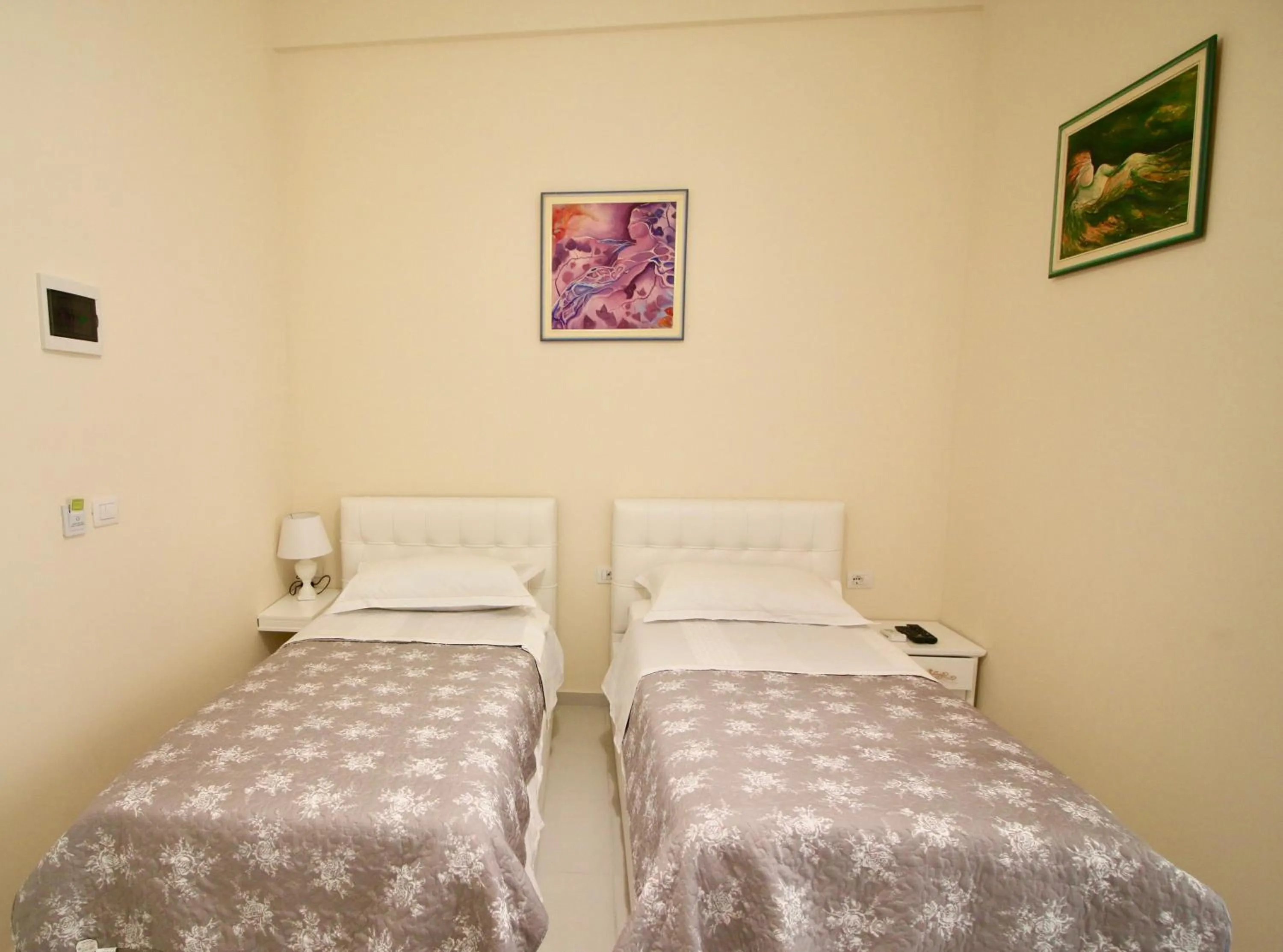 Bed in Hotel Orestiada