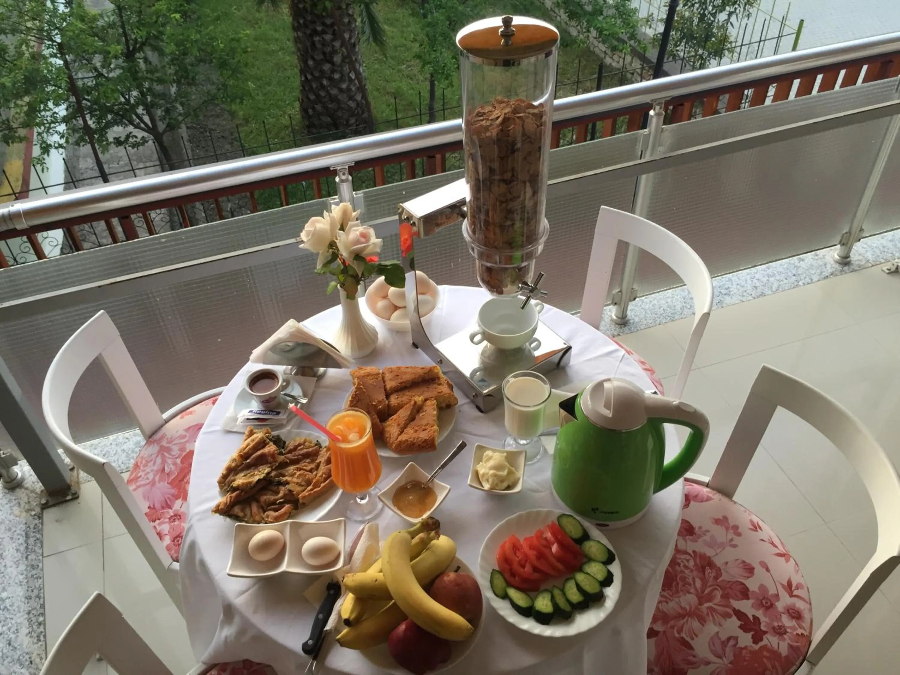 Food and drinks in Hotel Orestiada