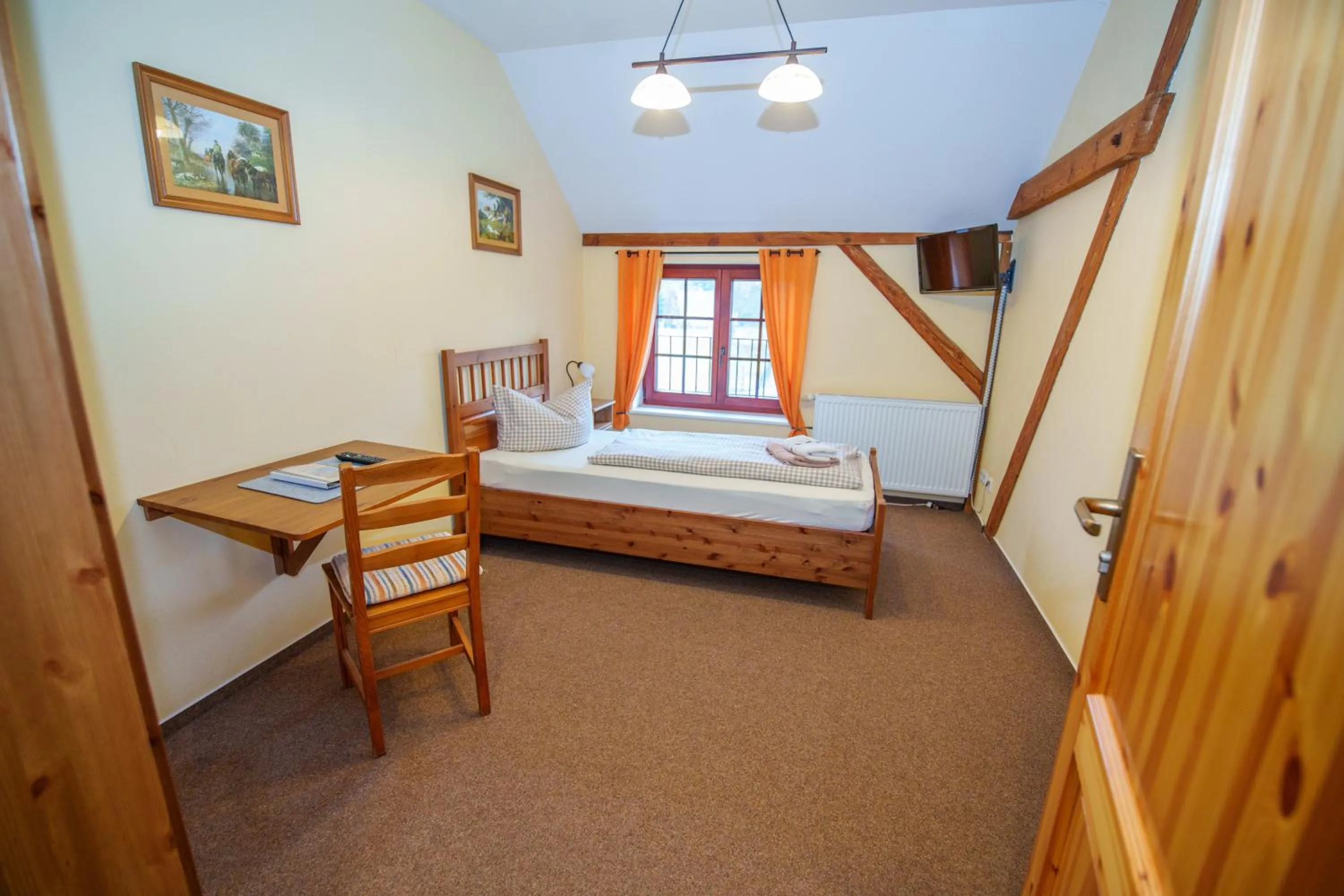 Photo of the whole room, Bed in Scheunenherberge