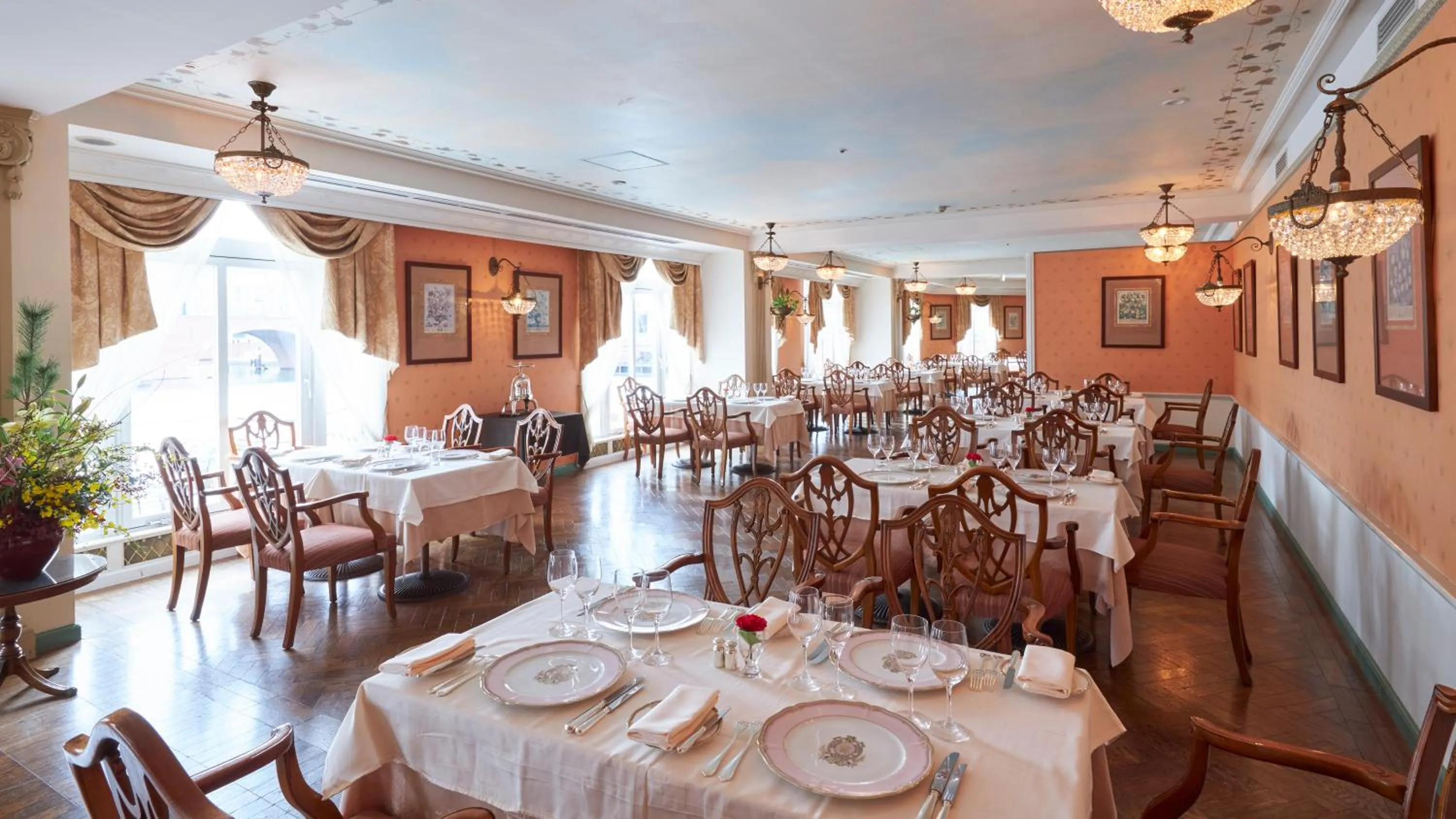 Restaurant/places to eat in Hotel Europe Huis Ten Bosch