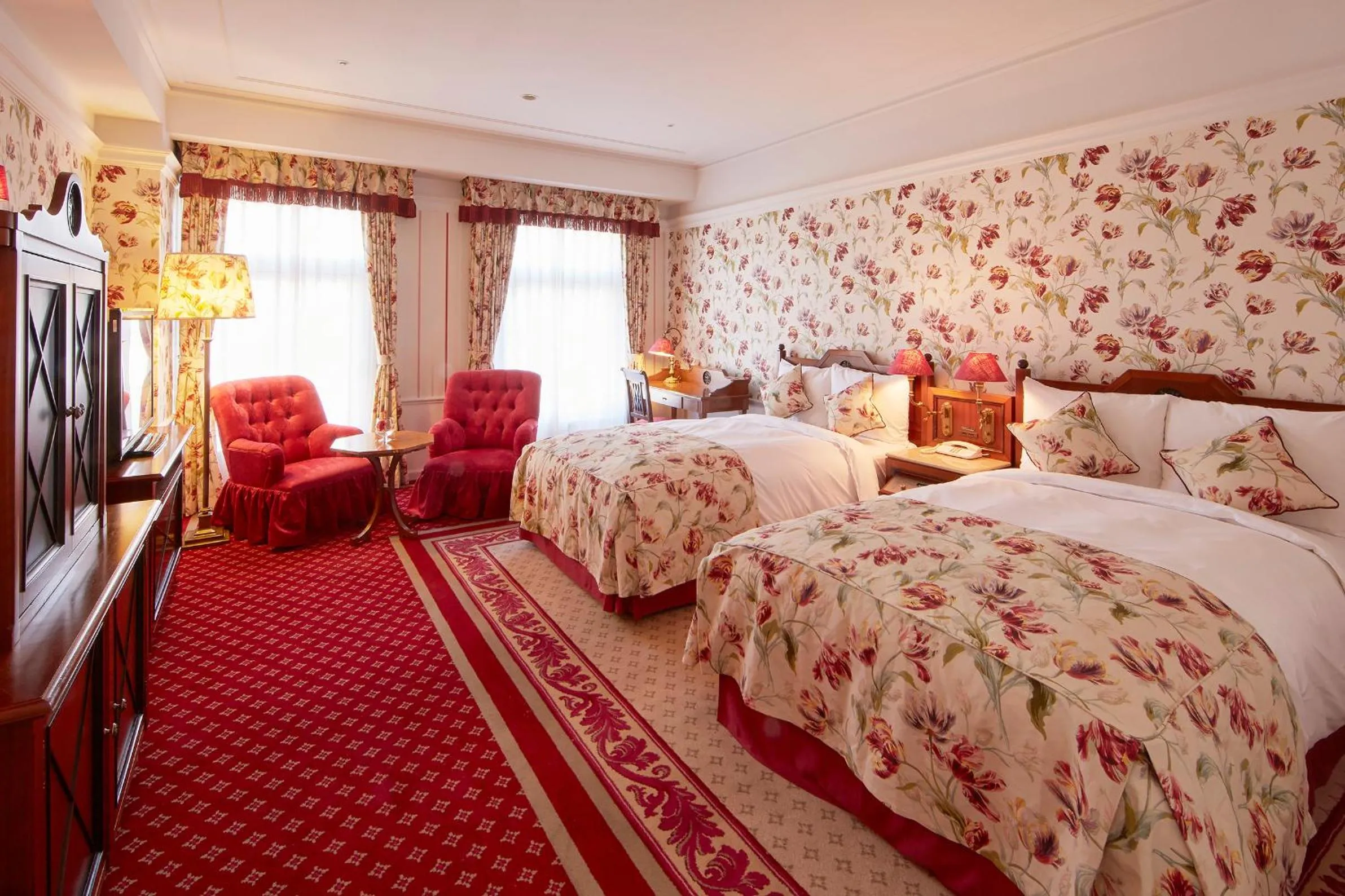 Photo of the whole room, Bed in Hotel Europe Huis Ten Bosch