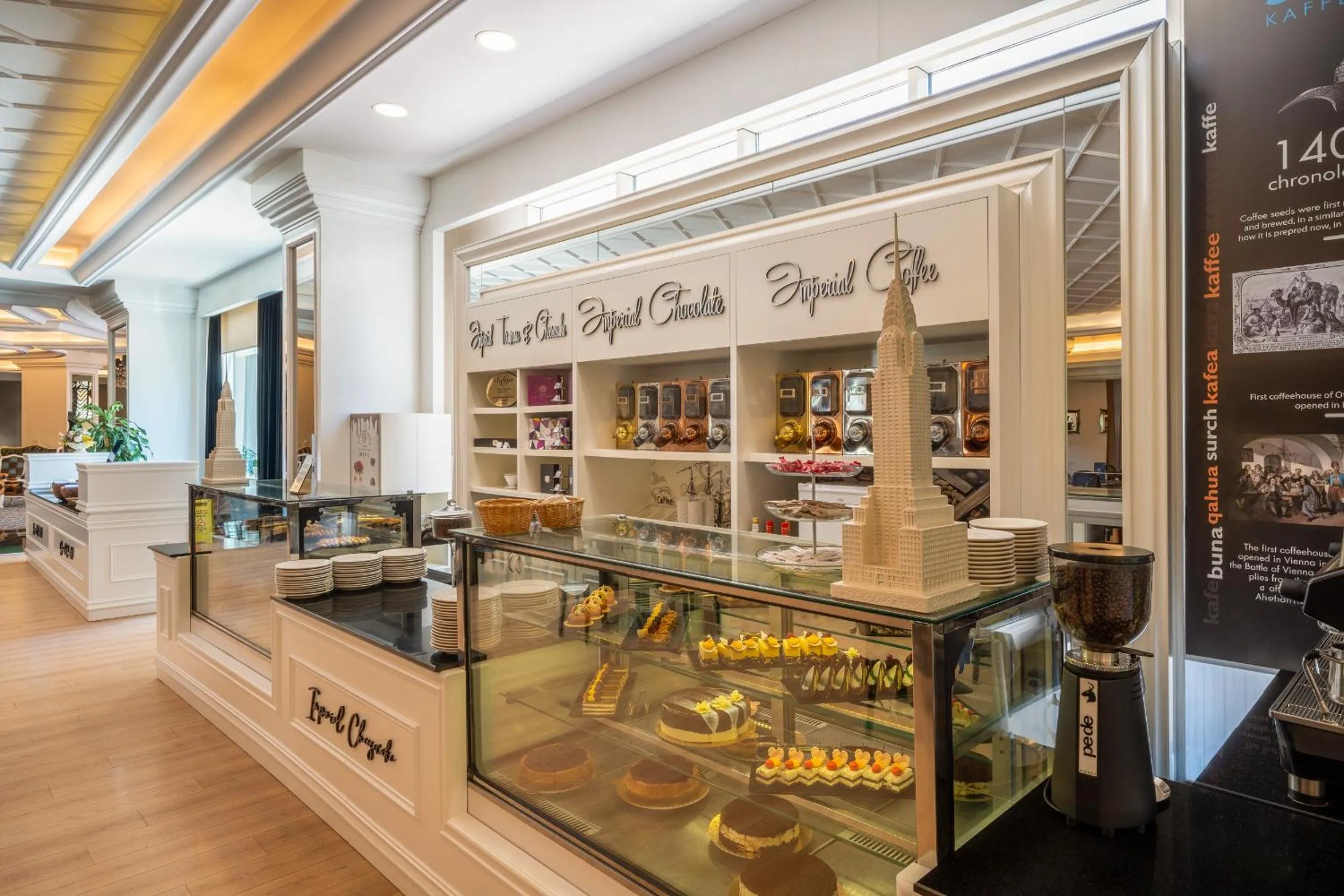 Food and drinks in Delphin Imperial Lara