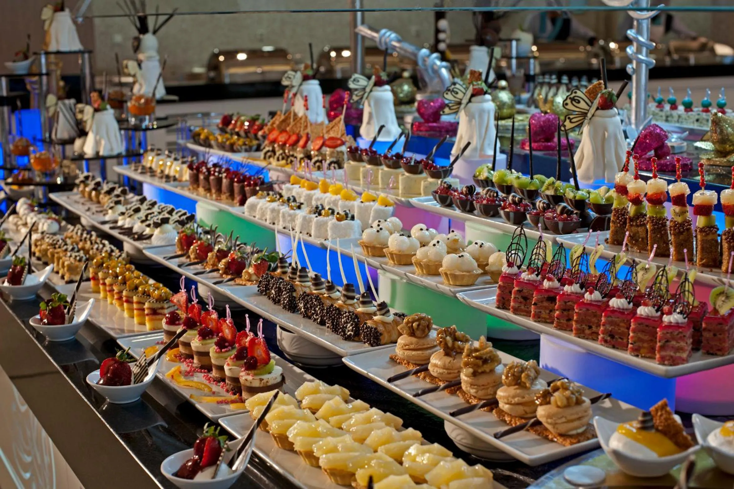 Food and drinks in Delphin Imperial Lara