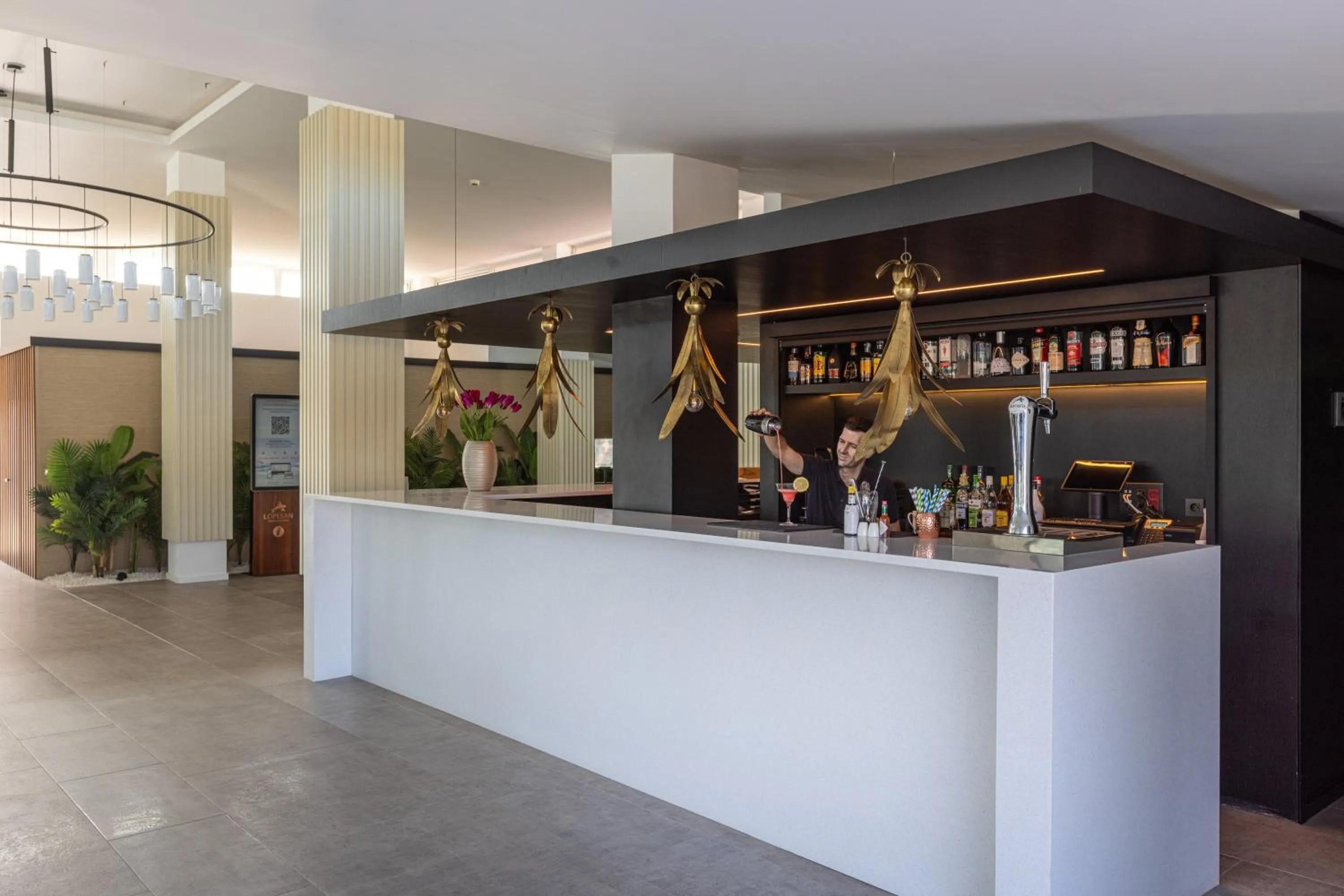 Lounge or bar in Kumara Serenoa By Lopesan Hotels