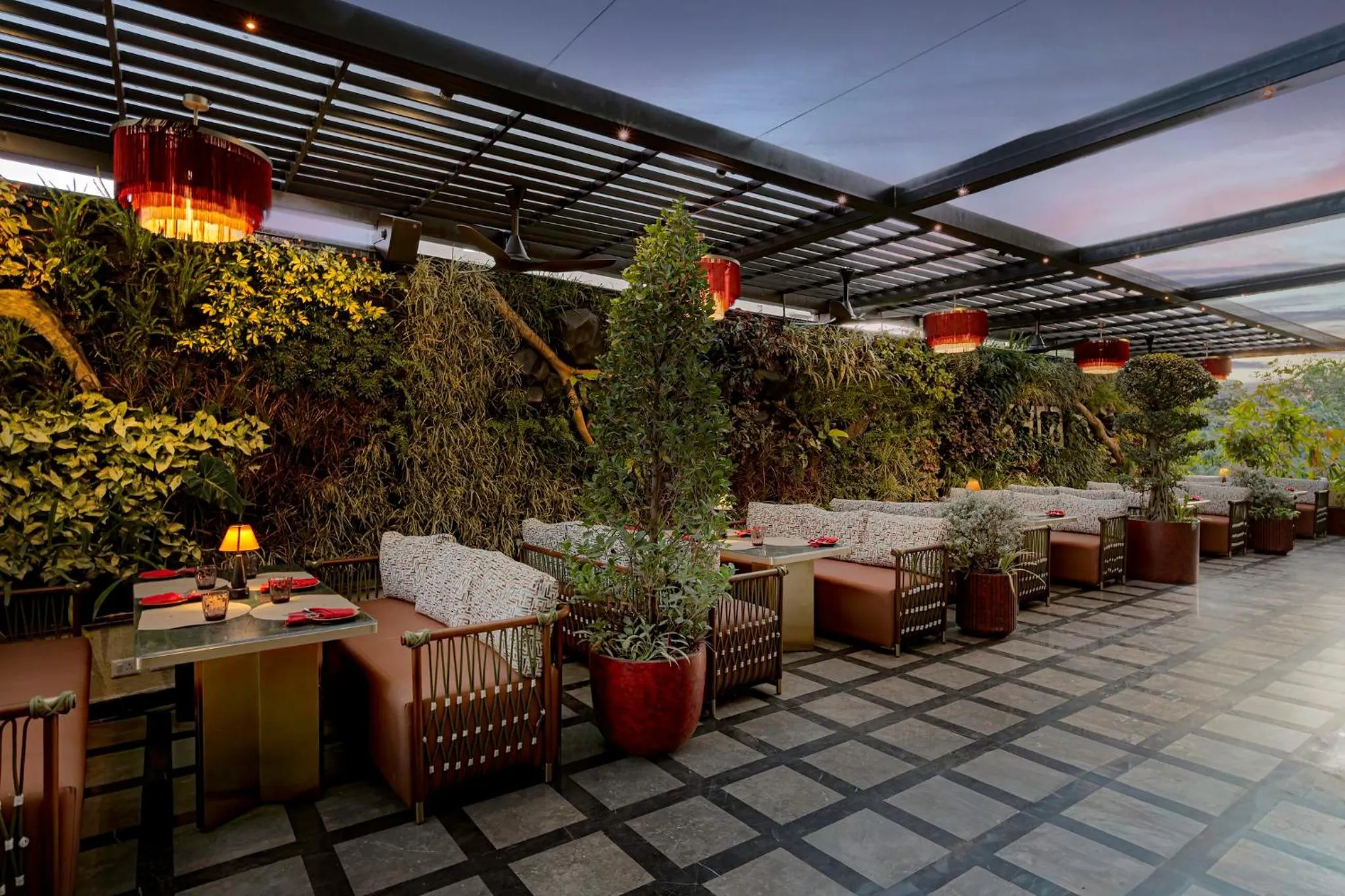 Restaurant/places to eat in Holiday Inn Cochin by IHG