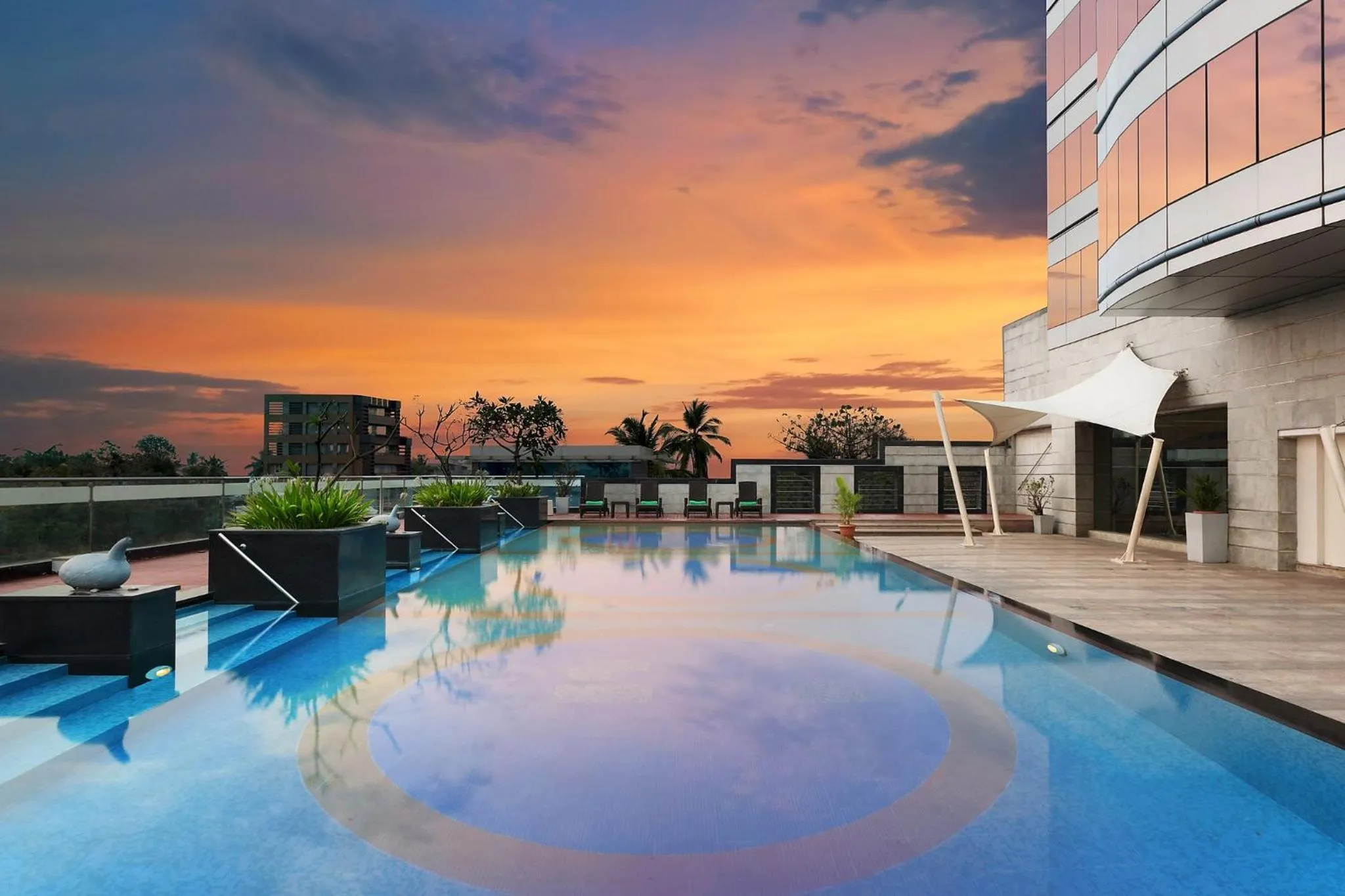 Swimming pool in Holiday Inn Cochin by IHG
