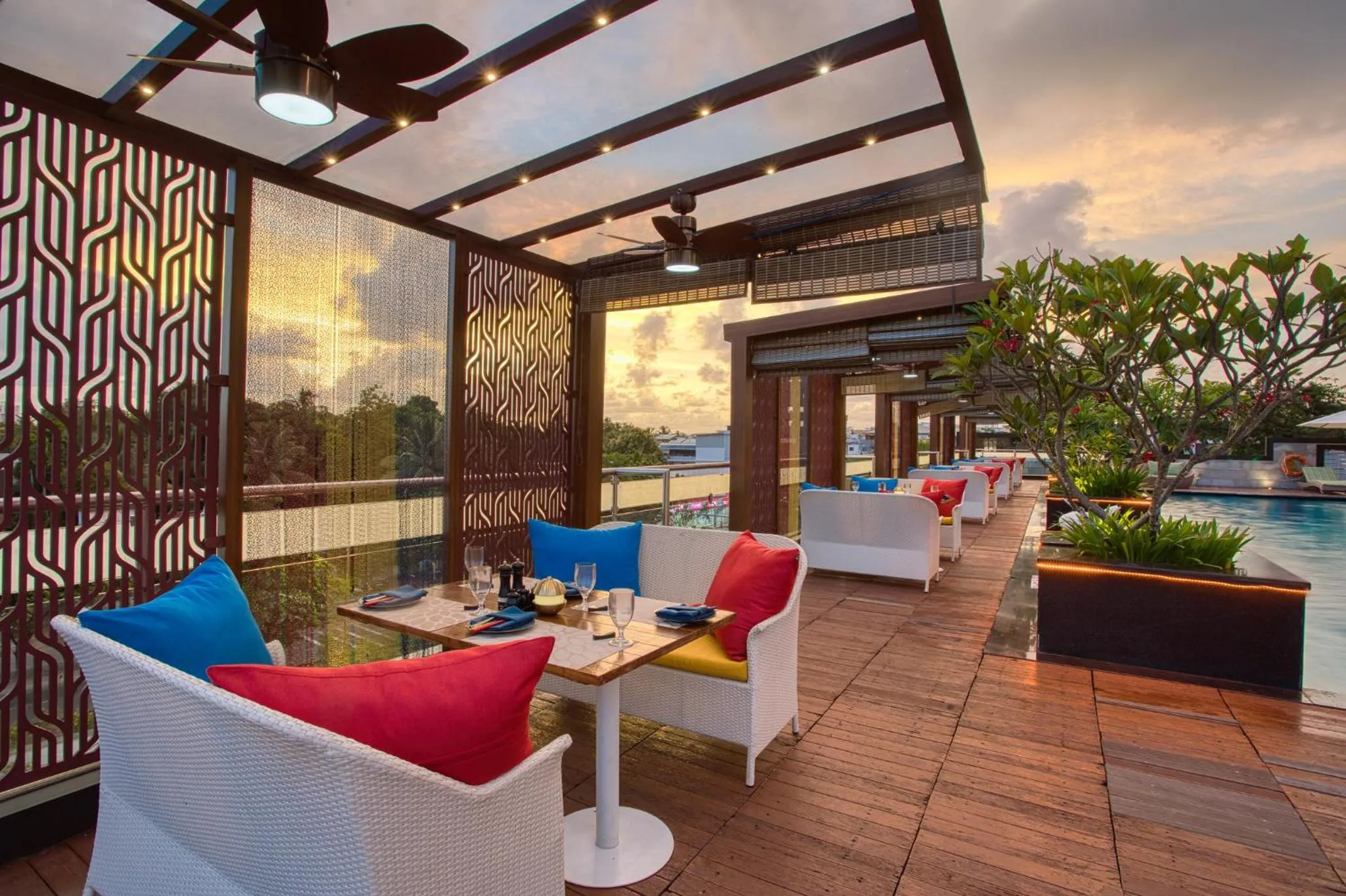 Restaurant/places to eat in Holiday Inn Cochin by IHG