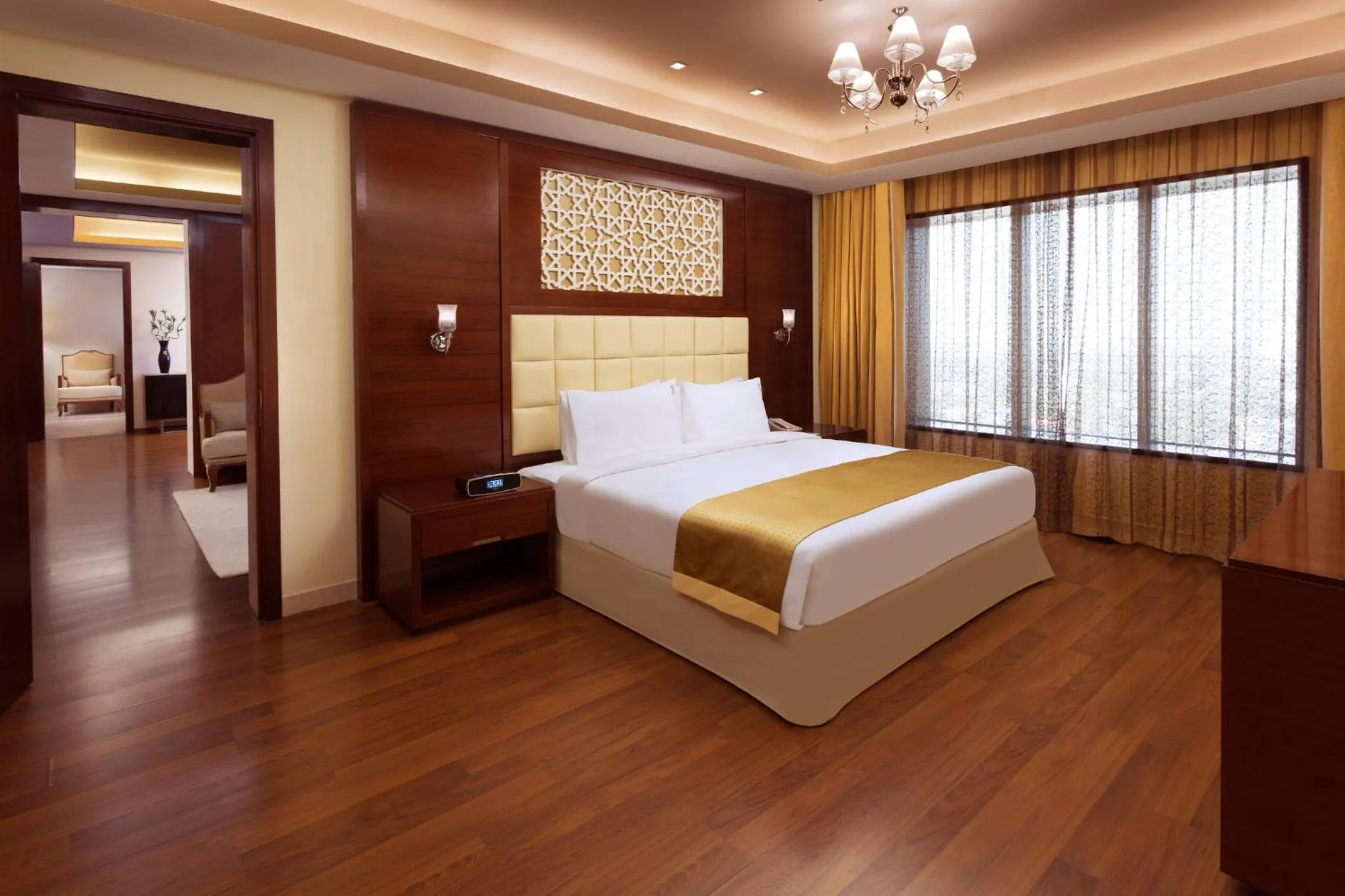 Bedroom, Bed in Holiday Inn Cochin by IHG